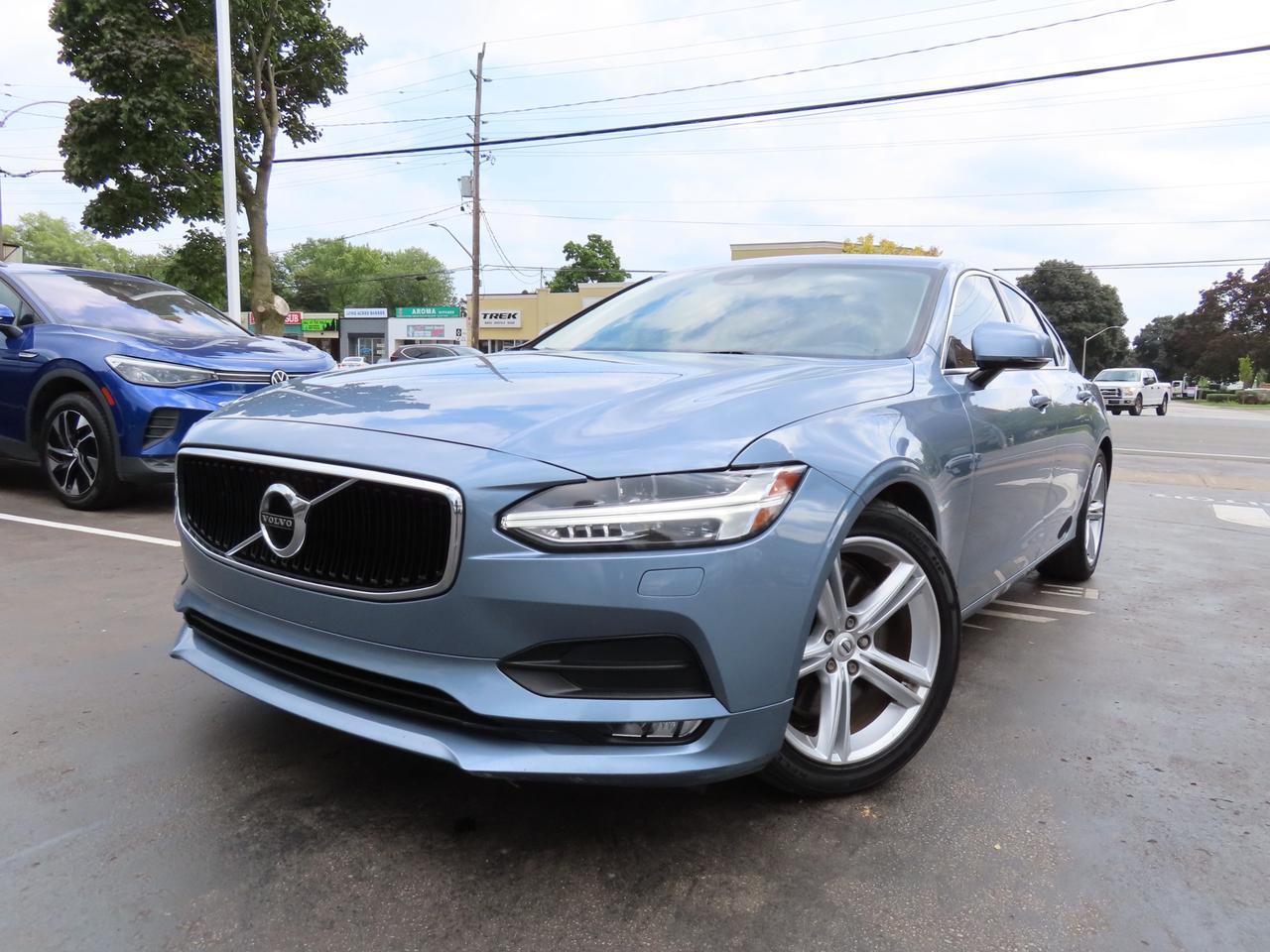2017 Volvo S90 T6 Momentum Pkg - Navigation - Leather - Sunroof !!! Photo
