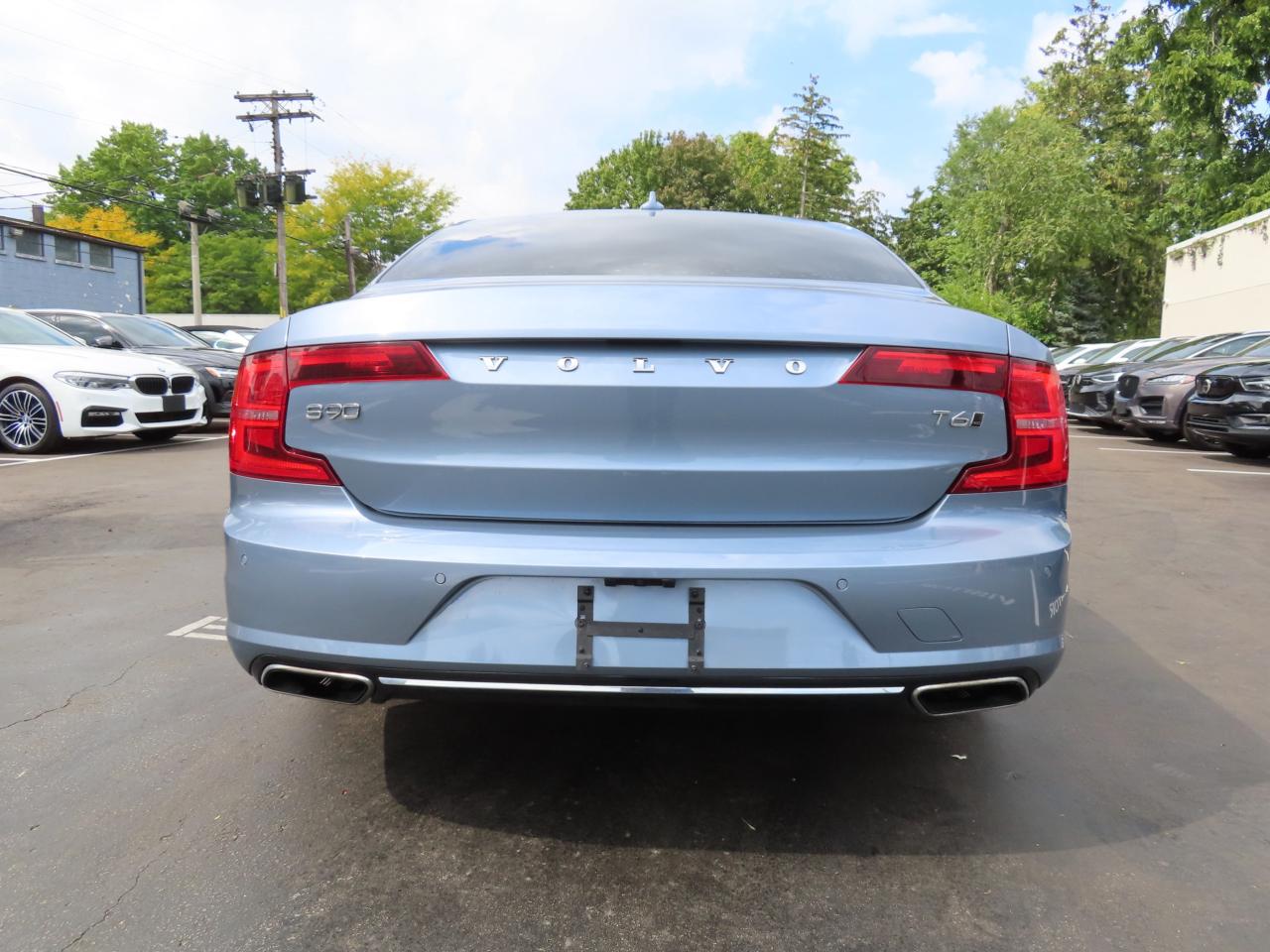 2017 Volvo S90 T6 Momentum Pkg - Navigation - Leather - Sunroof !!! Photo