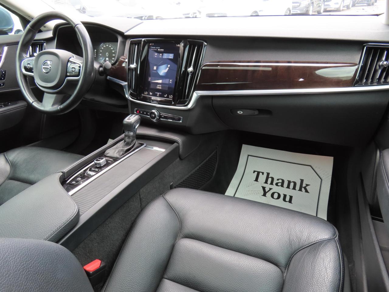 2017 Volvo S90 T6 Momentum Pkg - Navigation - Leather - Sunroof !!! Photo