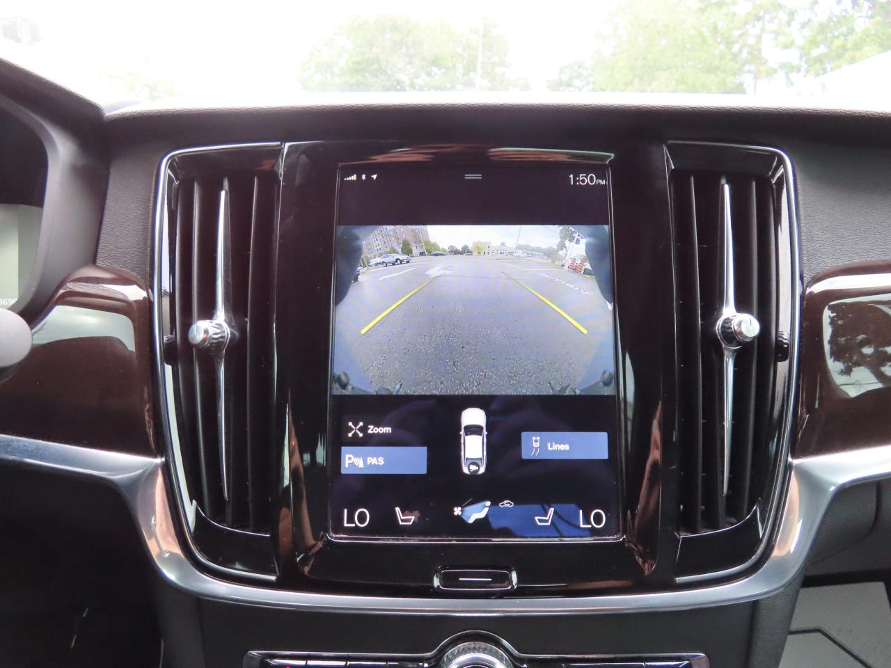 2017 Volvo S90 T6 Momentum Pkg - Navigation - Leather - Sunroof !!! Photo