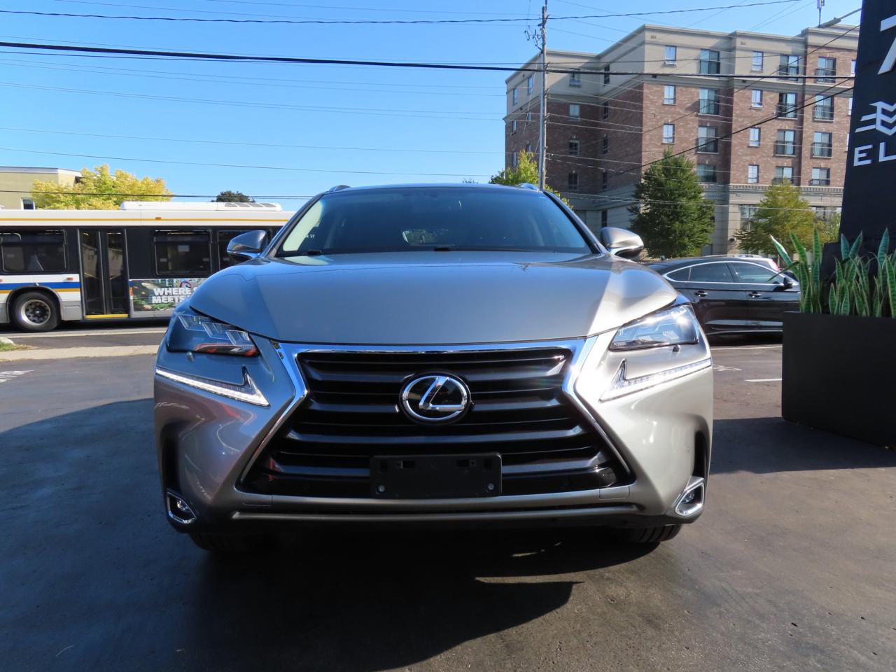 2015 Lexus NX 200t AWD - Navigation - Leather - Sunroof !! Photo4