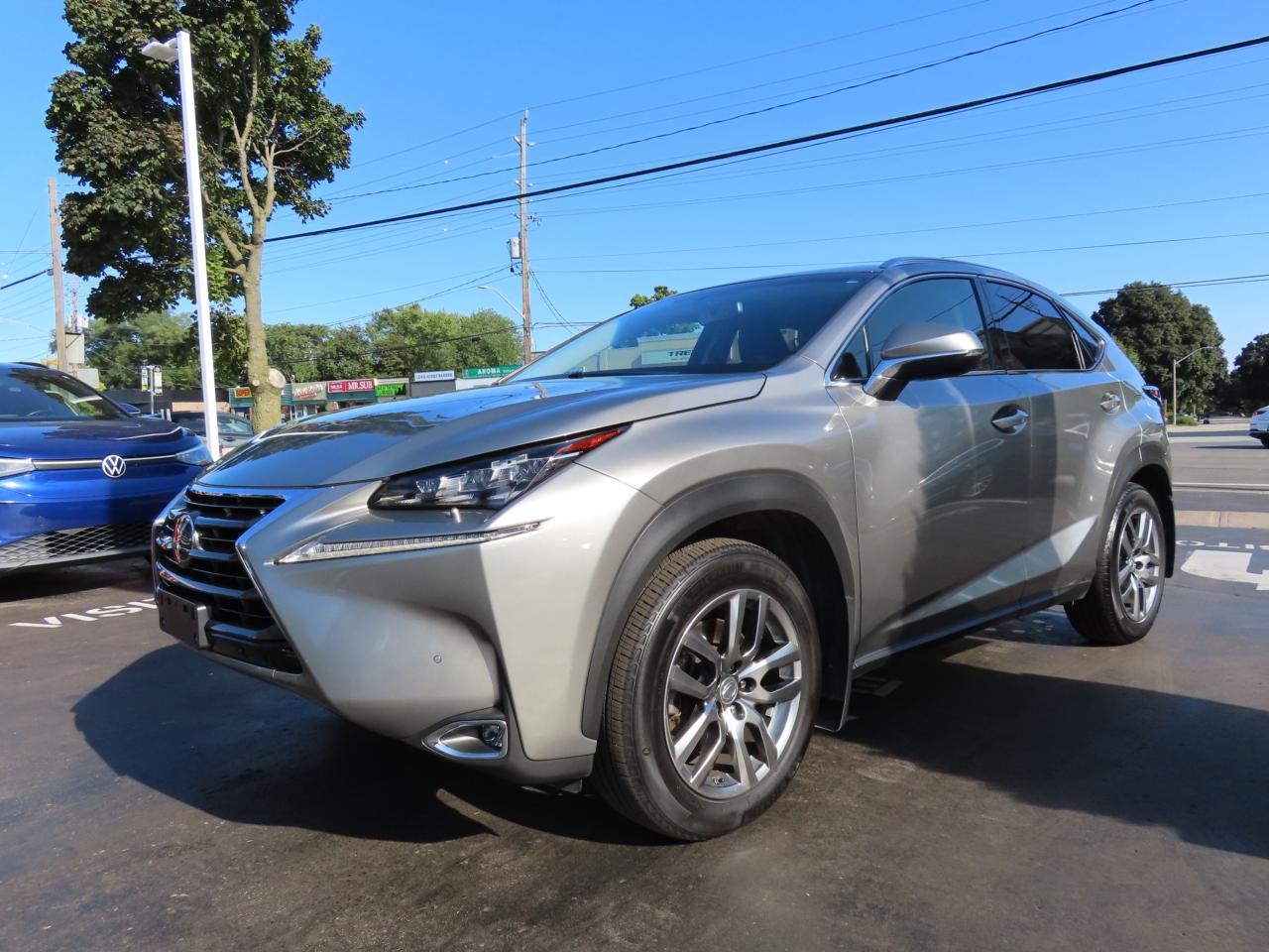 2015 Lexus NX 200t AWD - Navigation - Leather - Sunroof !! Photo3