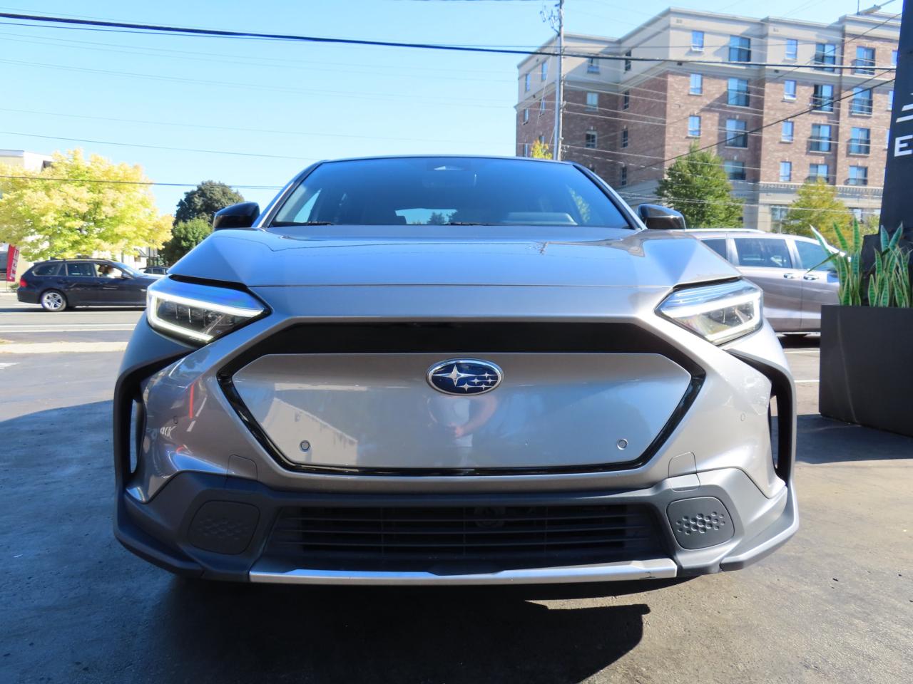 2023 Subaru Solterra Lane Assist - Blind Spot Monitor - Awd - Low Kms !! Photo