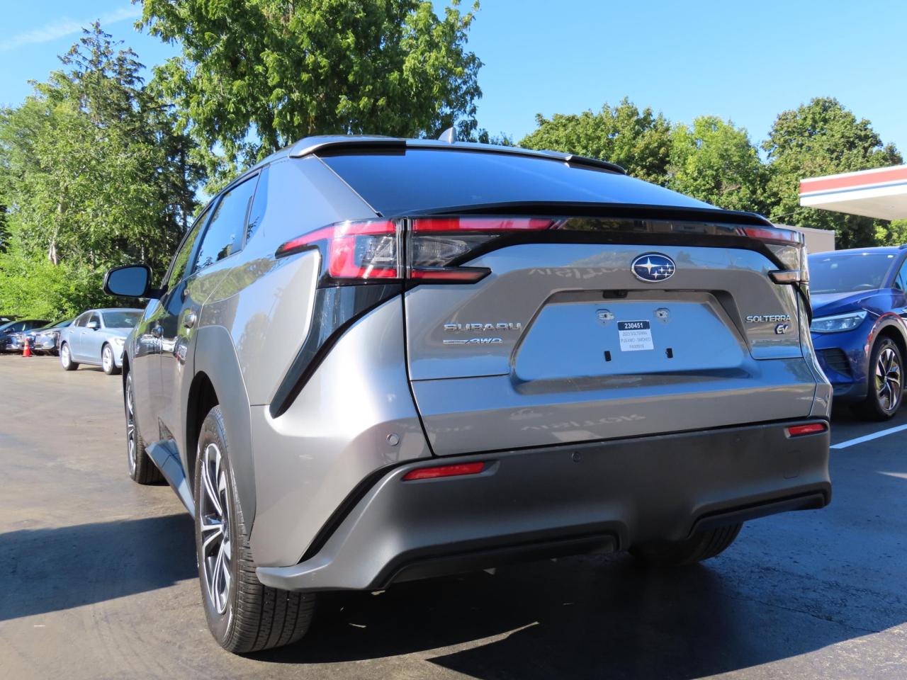 2023 Subaru Solterra Lane Assist - Blind Spot Monitor - Awd - Low Kms !! Photo