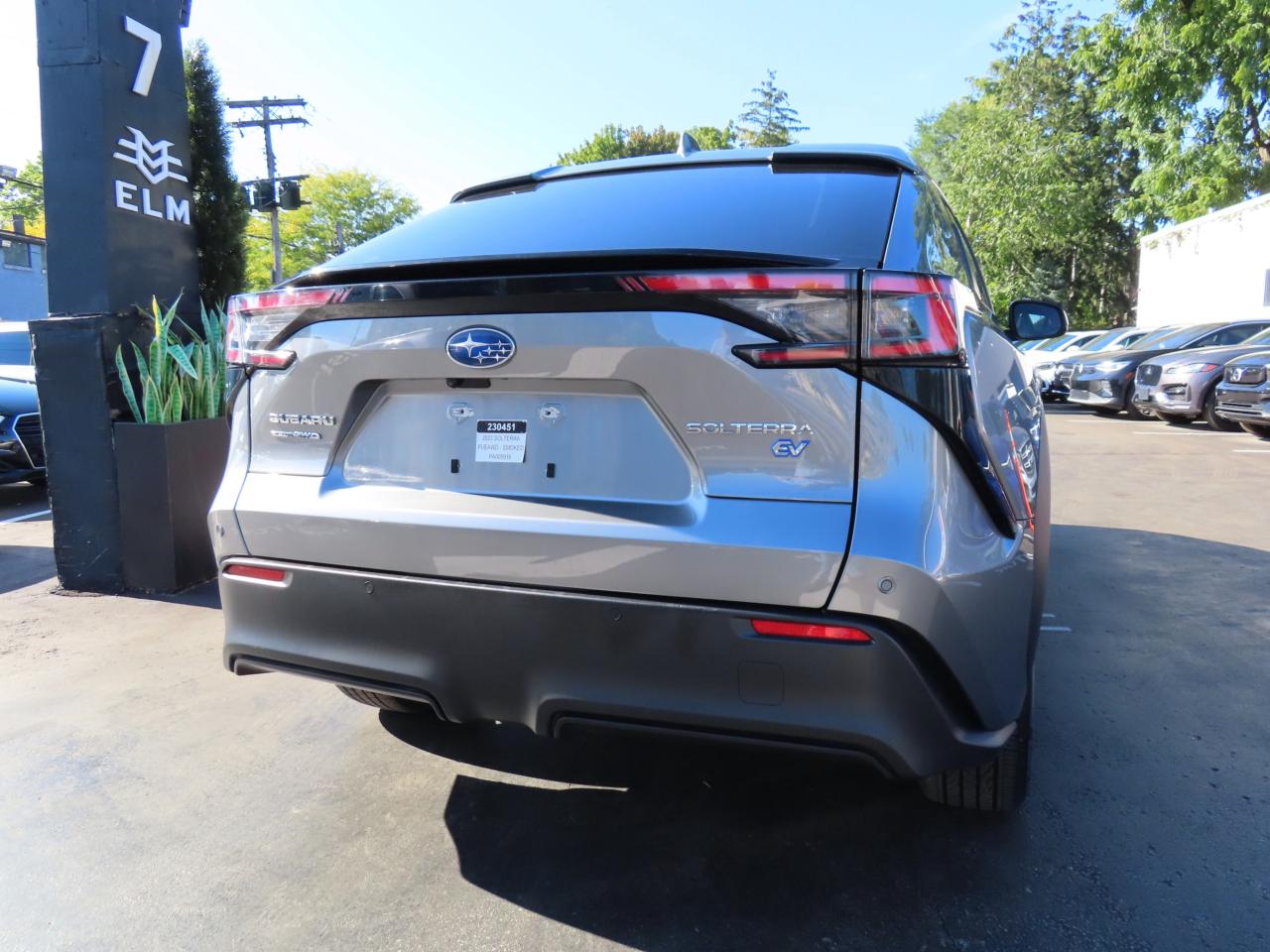 2023 Subaru Solterra Lane Assist - Blind Spot Monitor - Awd - Low Kms !! Photo