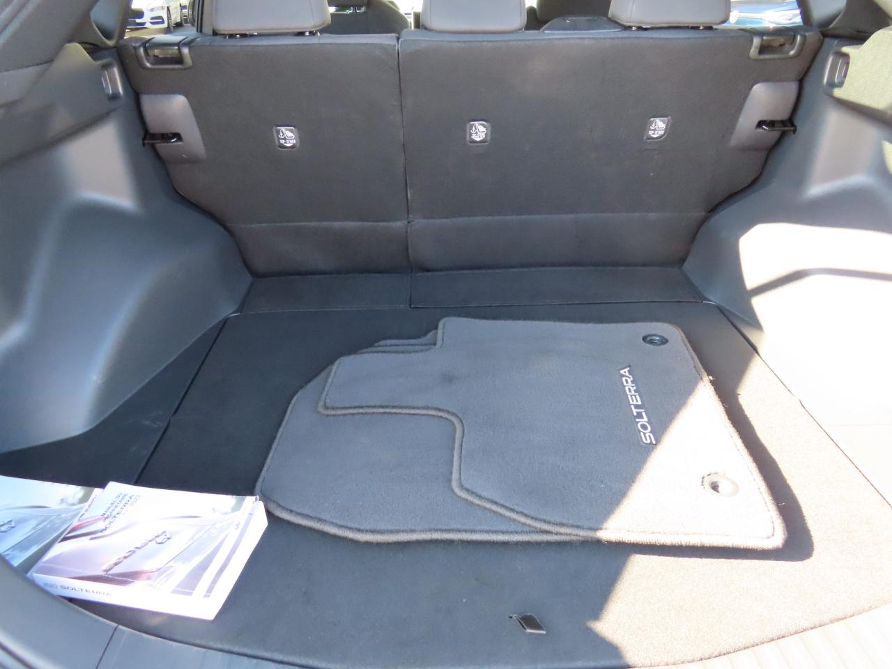 2023 Subaru Solterra Lane Assist - Blind Spot Monitor - Awd - Low Kms !! Photo