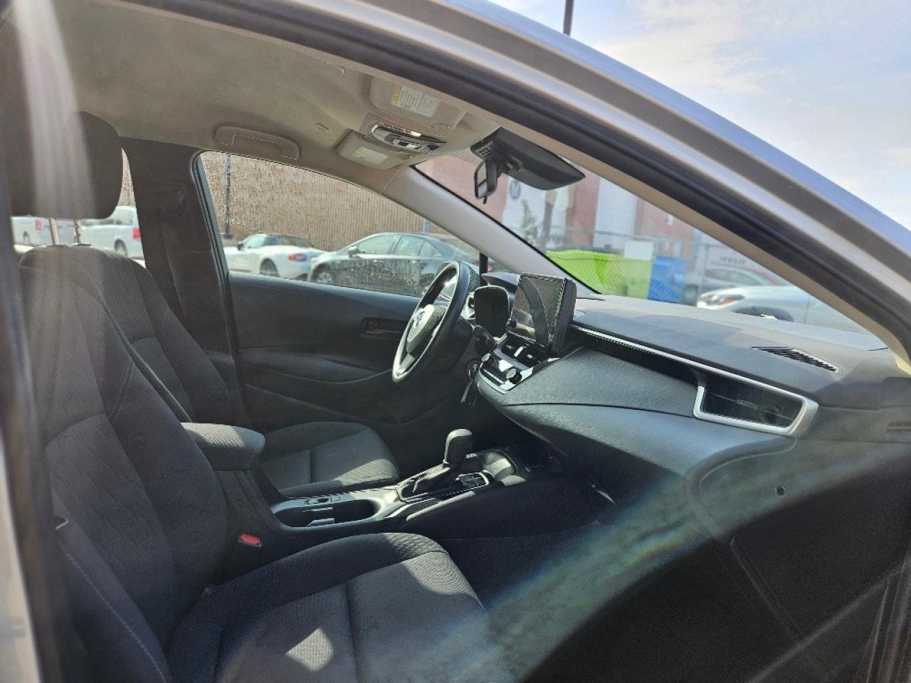 2023 Toyota Corolla LE-AUTOMATIC-CARPLAY-HEATED SEATS-BSM-LDW Photo