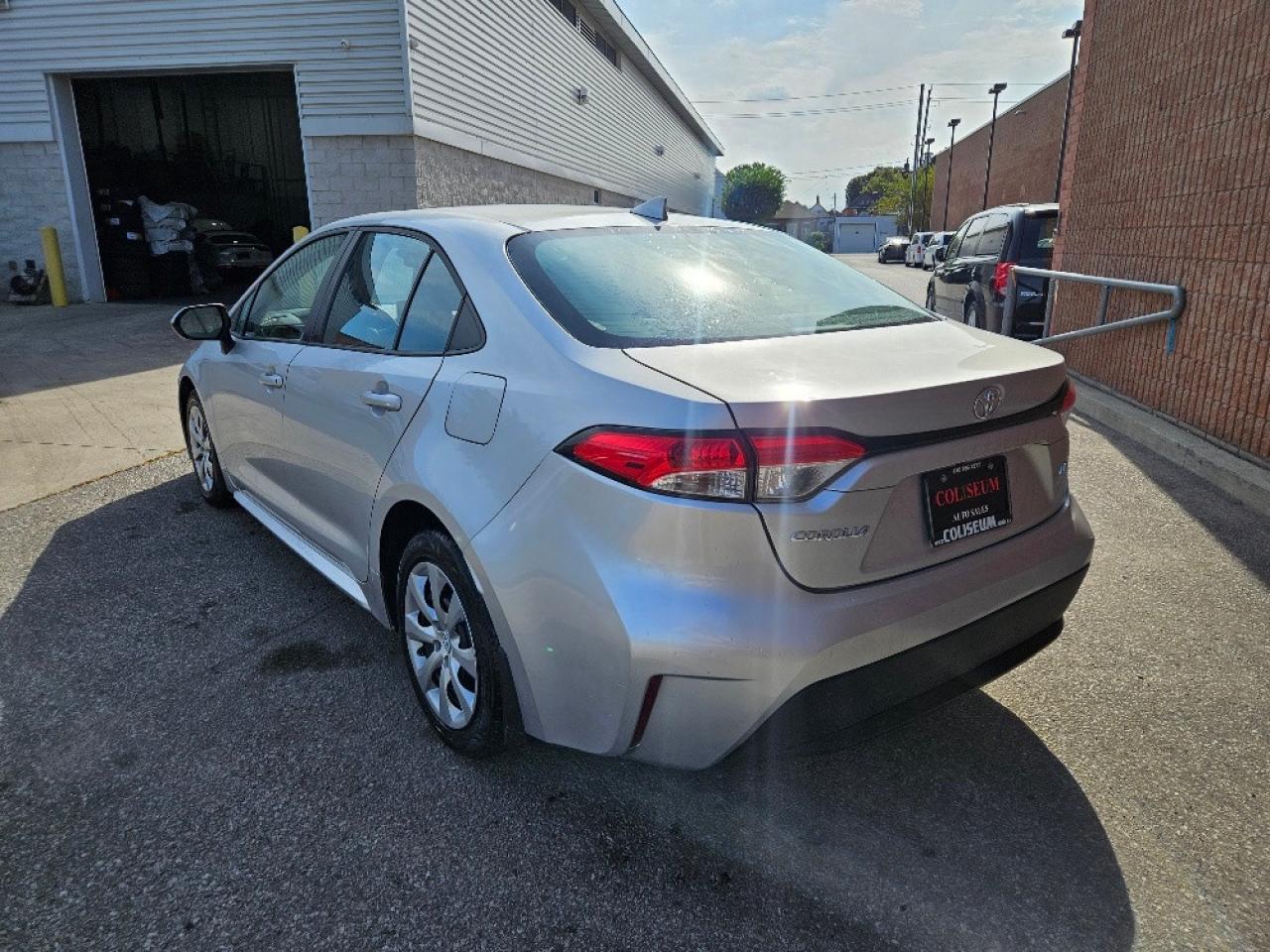 2023 Toyota Corolla LE-AUTOMATIC-CARPLAY-HEATED SEATS-BSM-LDW Photo2