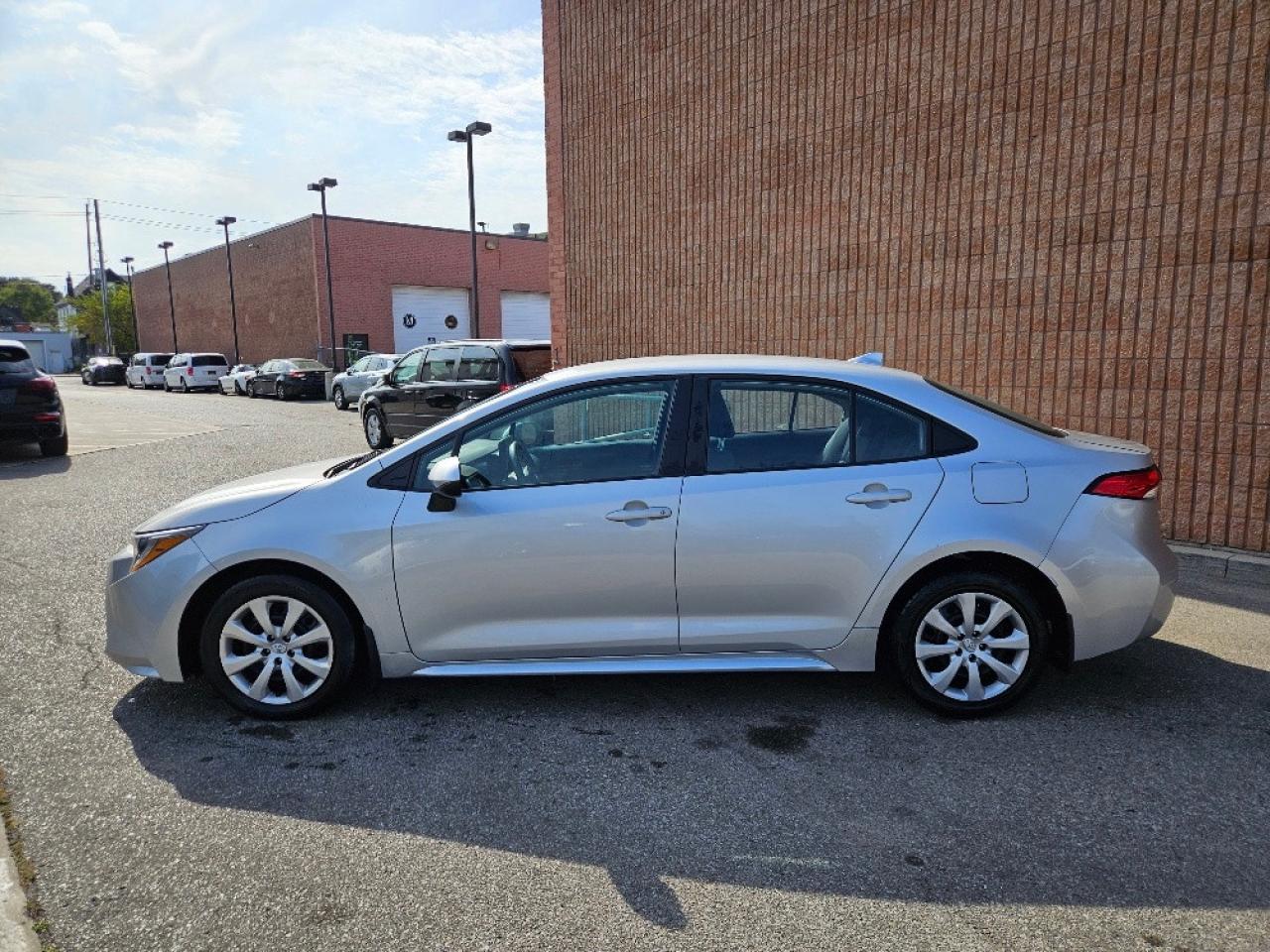 2023 Toyota Corolla LE-AUTOMATIC-CARPLAY-HEATED SEATS-BSM-LDW Photo