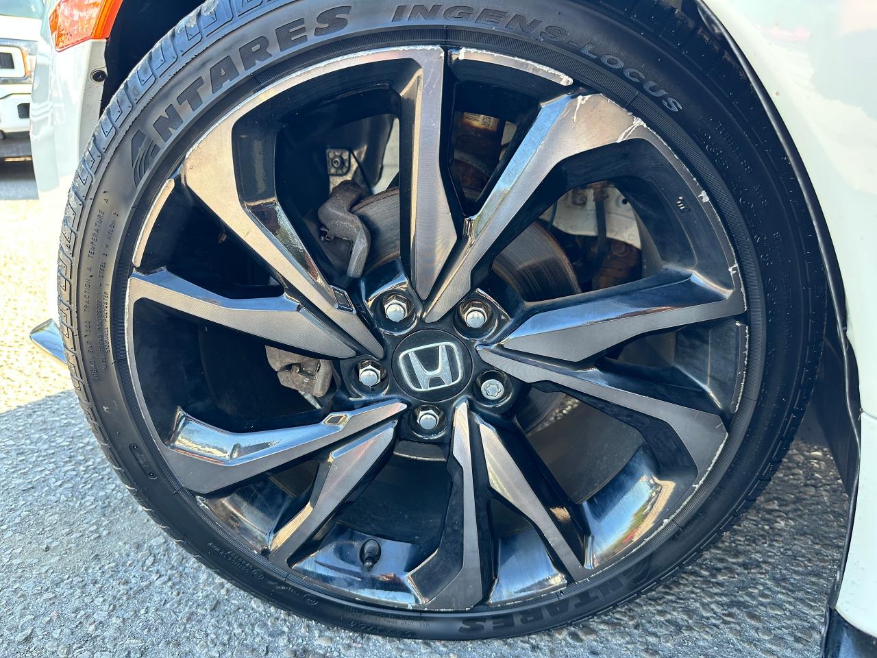 2018 Honda Civic Sport Honda Sensing Sunroof CarPlay RearCam A/C FM Photo