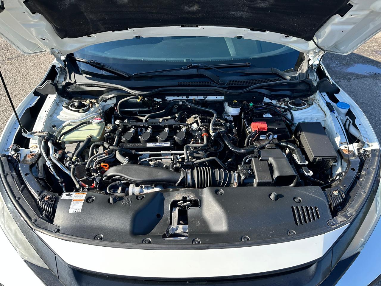 2018 Honda Civic Sport Honda Sensing Sunroof CarPlay RearCam A/C FM Photo