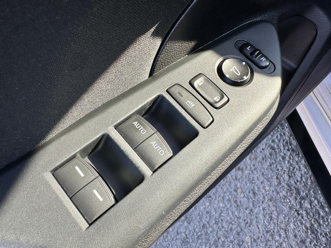 2018 Honda Civic Sport Honda Sensing Sunroof CarPlay RearCam A/C FM Photo