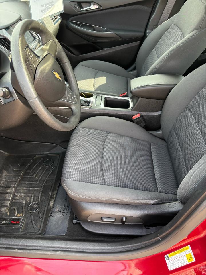 2017 Chevrolet Cruze 4dr Sdn 1.4L LT w/1SD - Photo #9