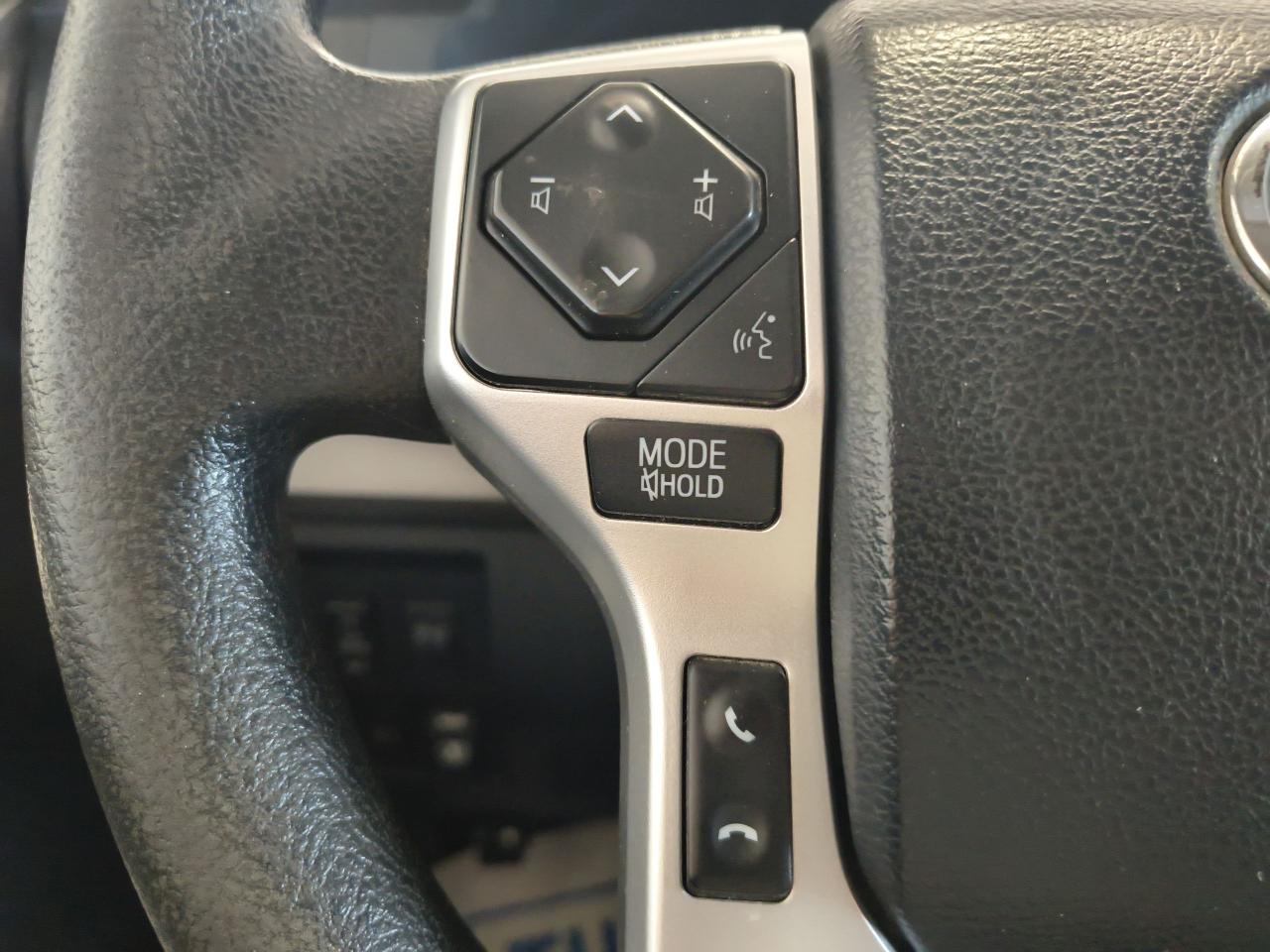 2019 Toyota Tundra SR5 Plus Photo0
