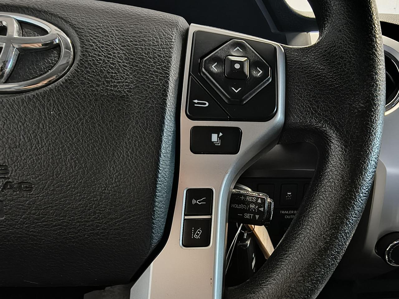 2019 Toyota Tundra SR5 Plus Photo0