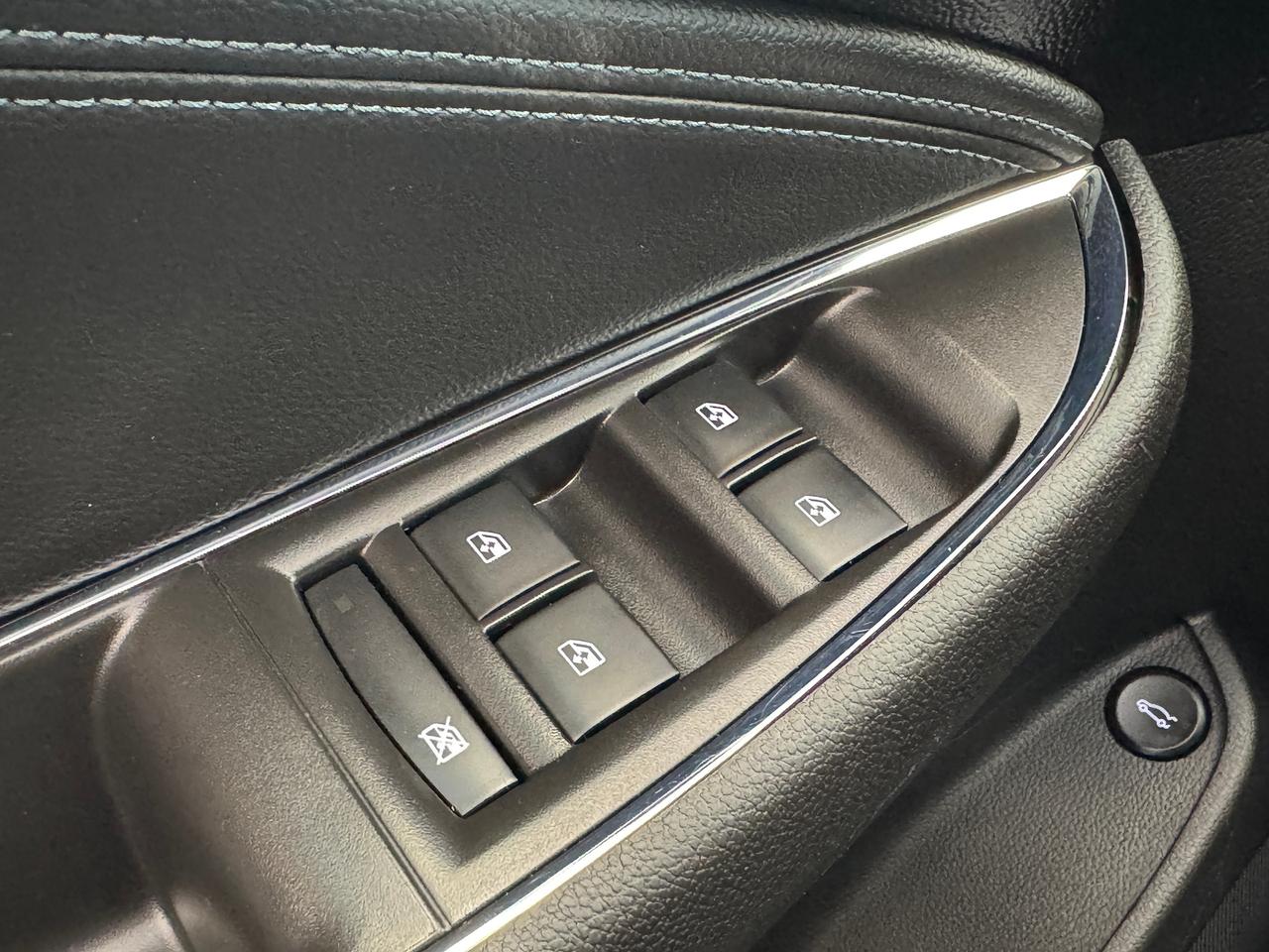 2018 Chevrolet Cruze Premier+Leather+ApplePlay+Remote Start+A/C Photo