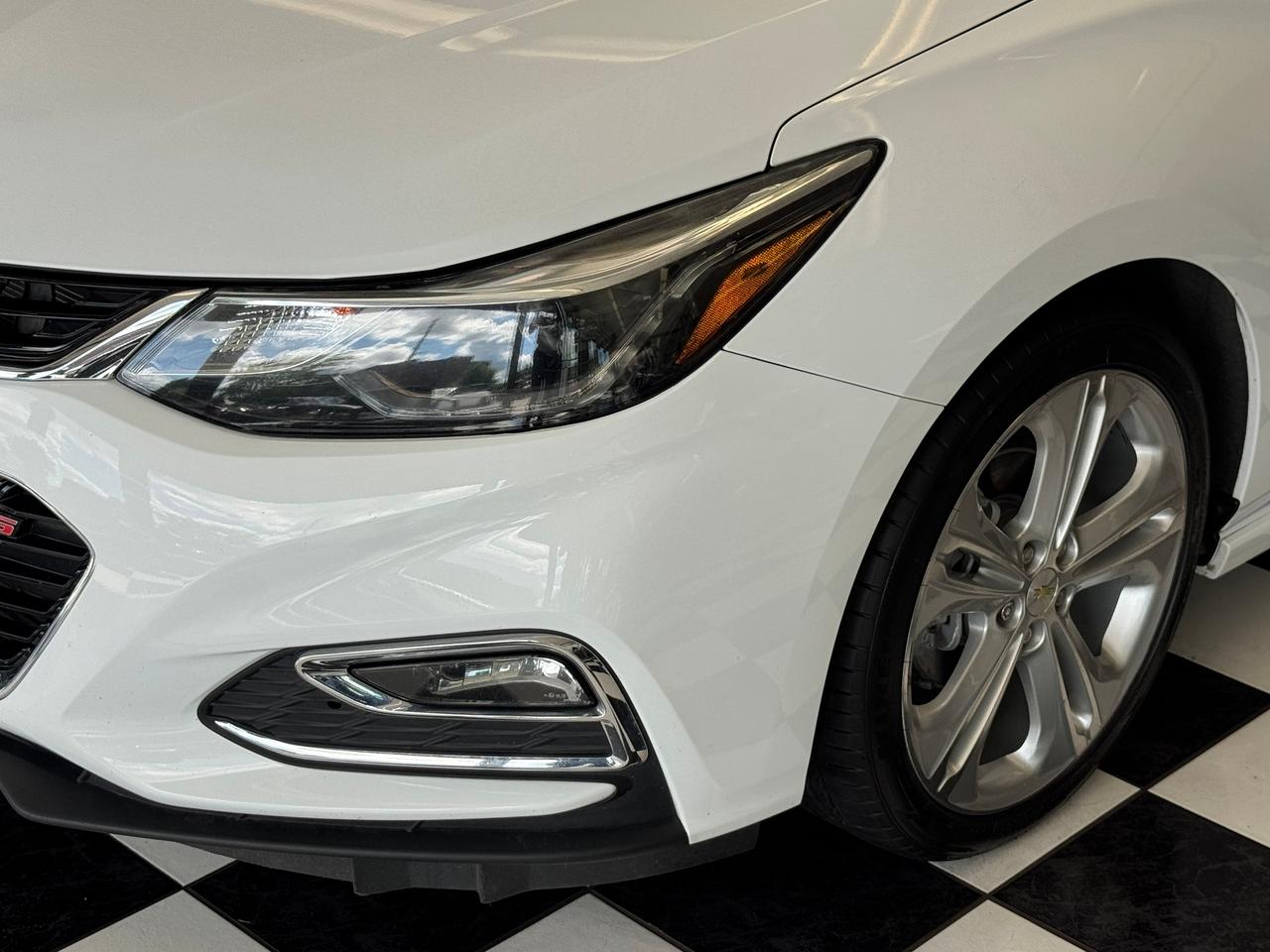 2018 Chevrolet Cruze Premier+Leather+ApplePlay+Remote Start+A/C Photo