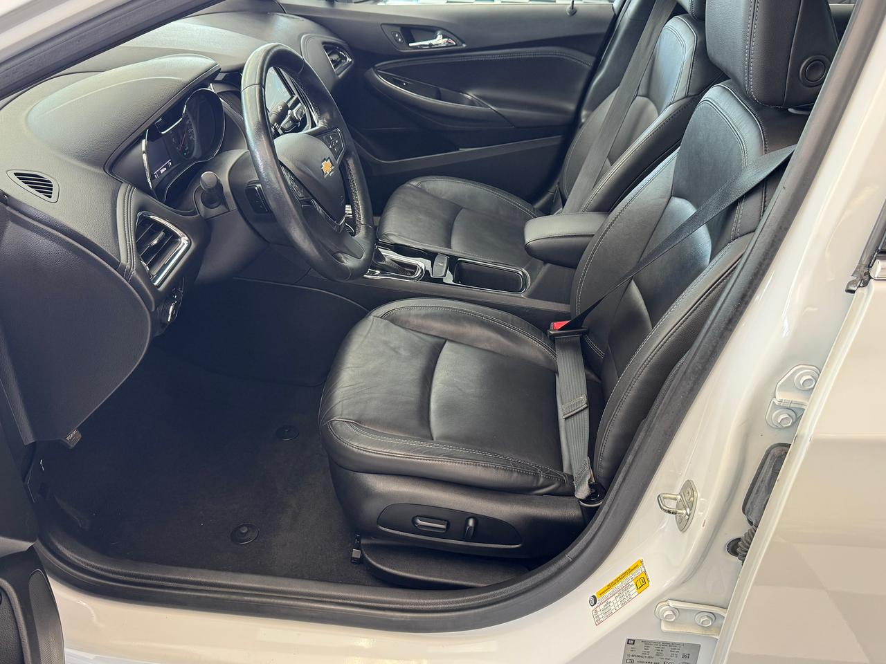 2018 Chevrolet Cruze Premier+Leather+ApplePlay+Remote Start+A/C Photo