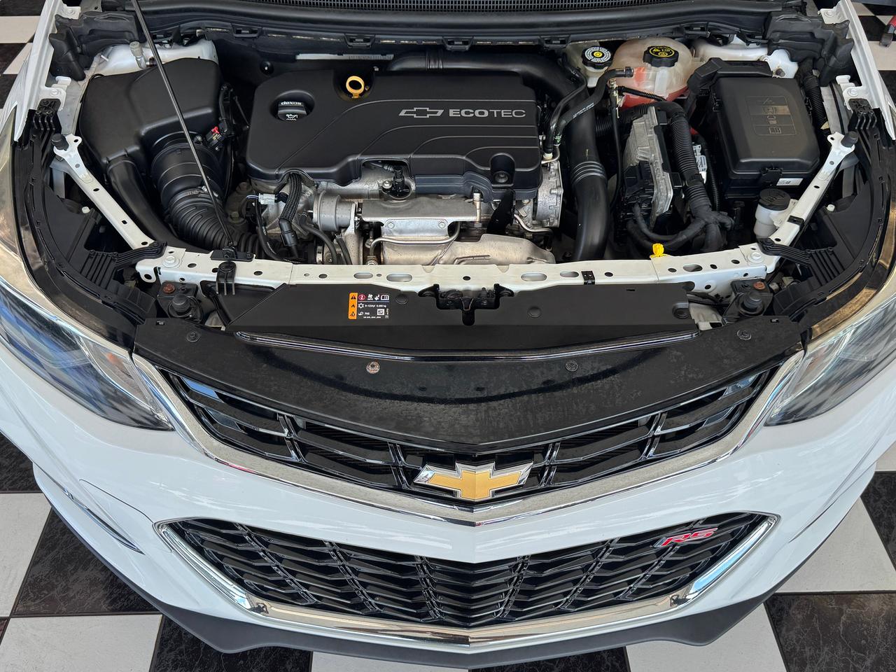 2018 Chevrolet Cruze Premier+Leather+ApplePlay+Remote Start+A/C Photo