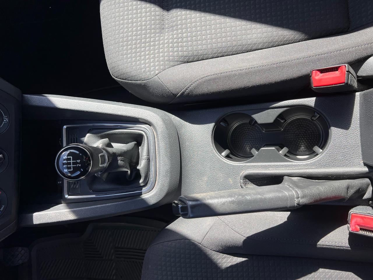 2015 Volkswagen Jetta Trendline Photo22