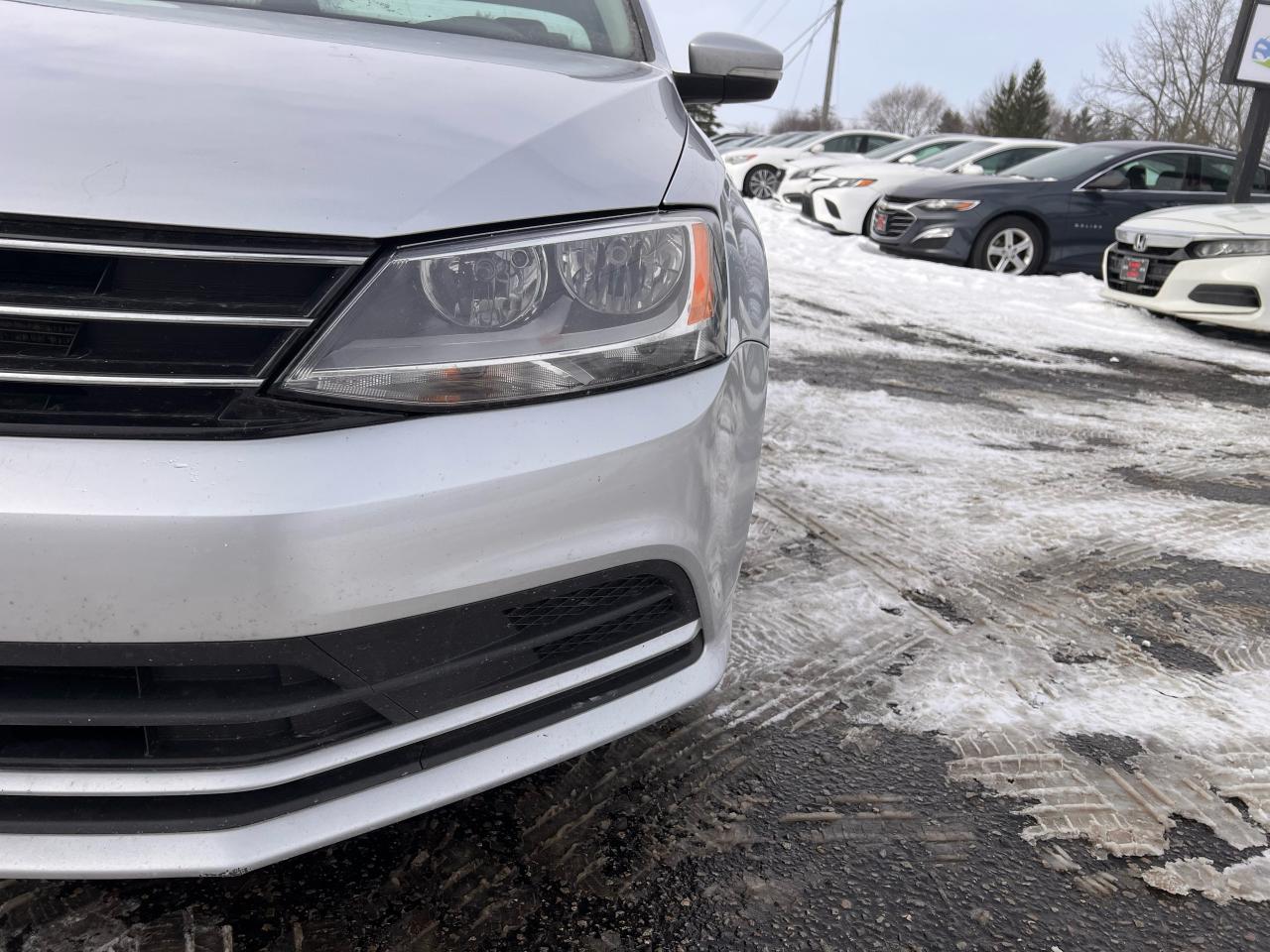 2015 Volkswagen Jetta Trendline Photo9