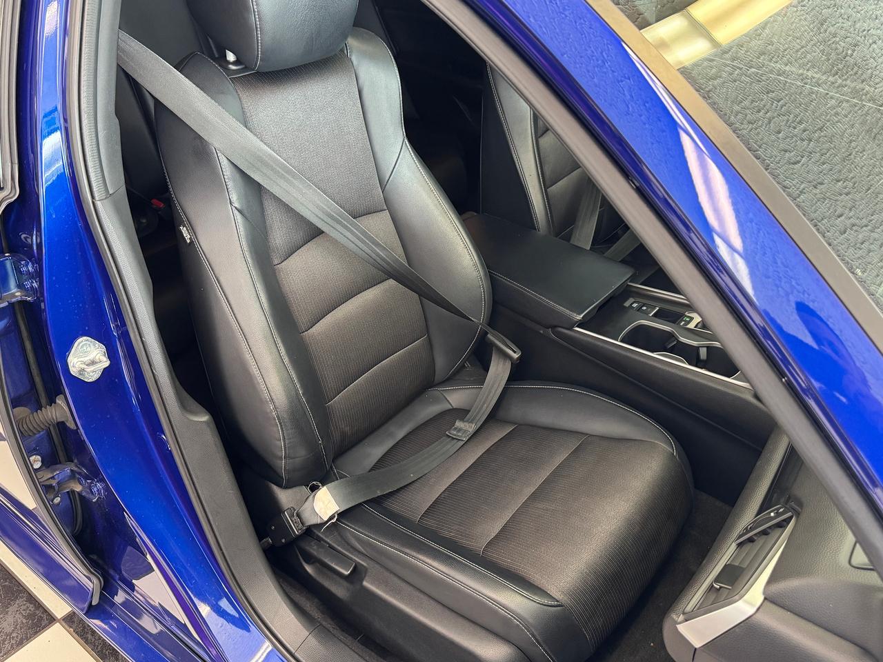 2018 Honda Accord SPORT 1.5T+New Tires+Roof+Lane Keep+CLEAN CARFAX Photo