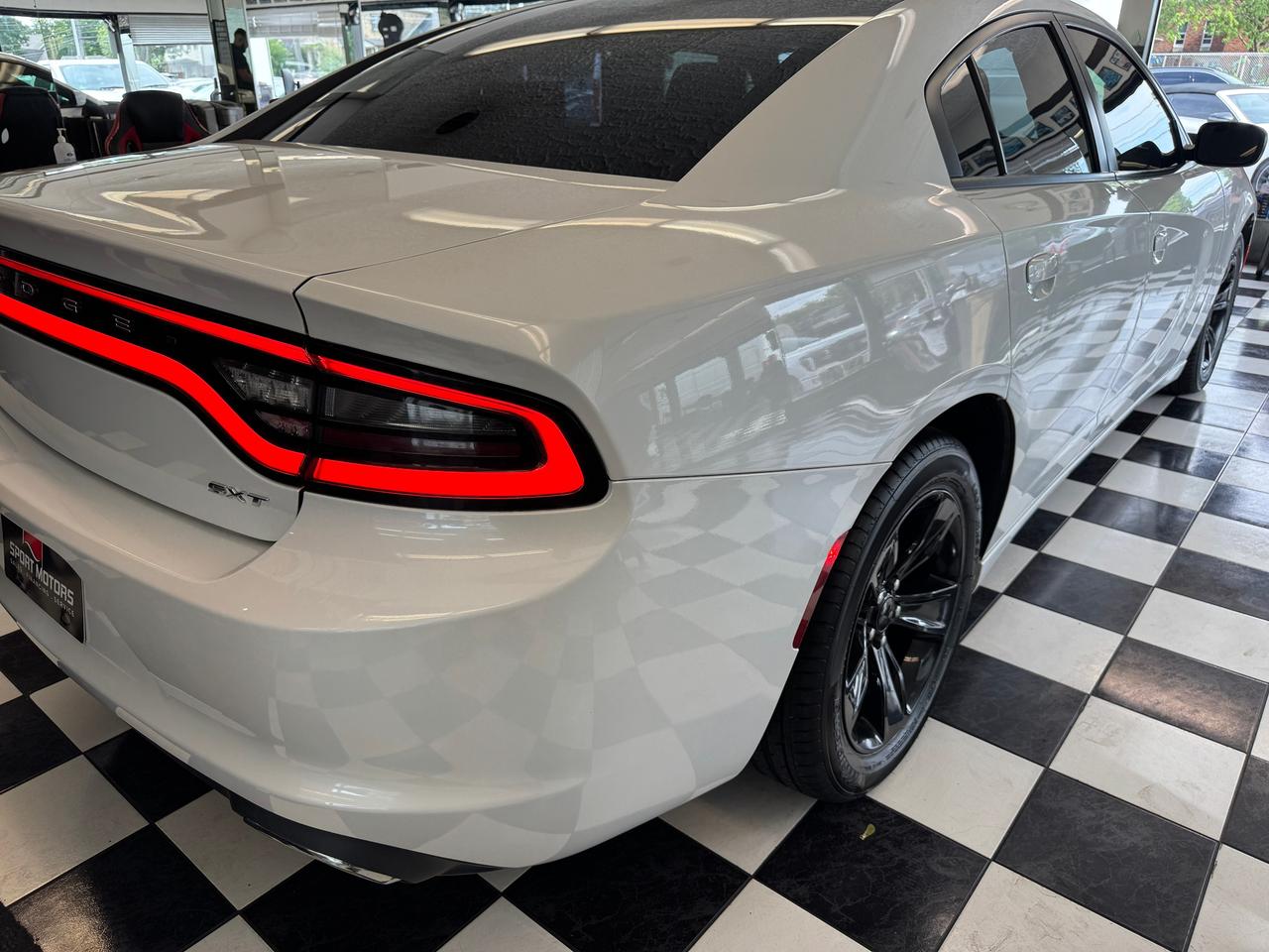 2016 Dodge Charger SXT+New Tires+Roof+GPS+Heated Seats+Tinted Photo