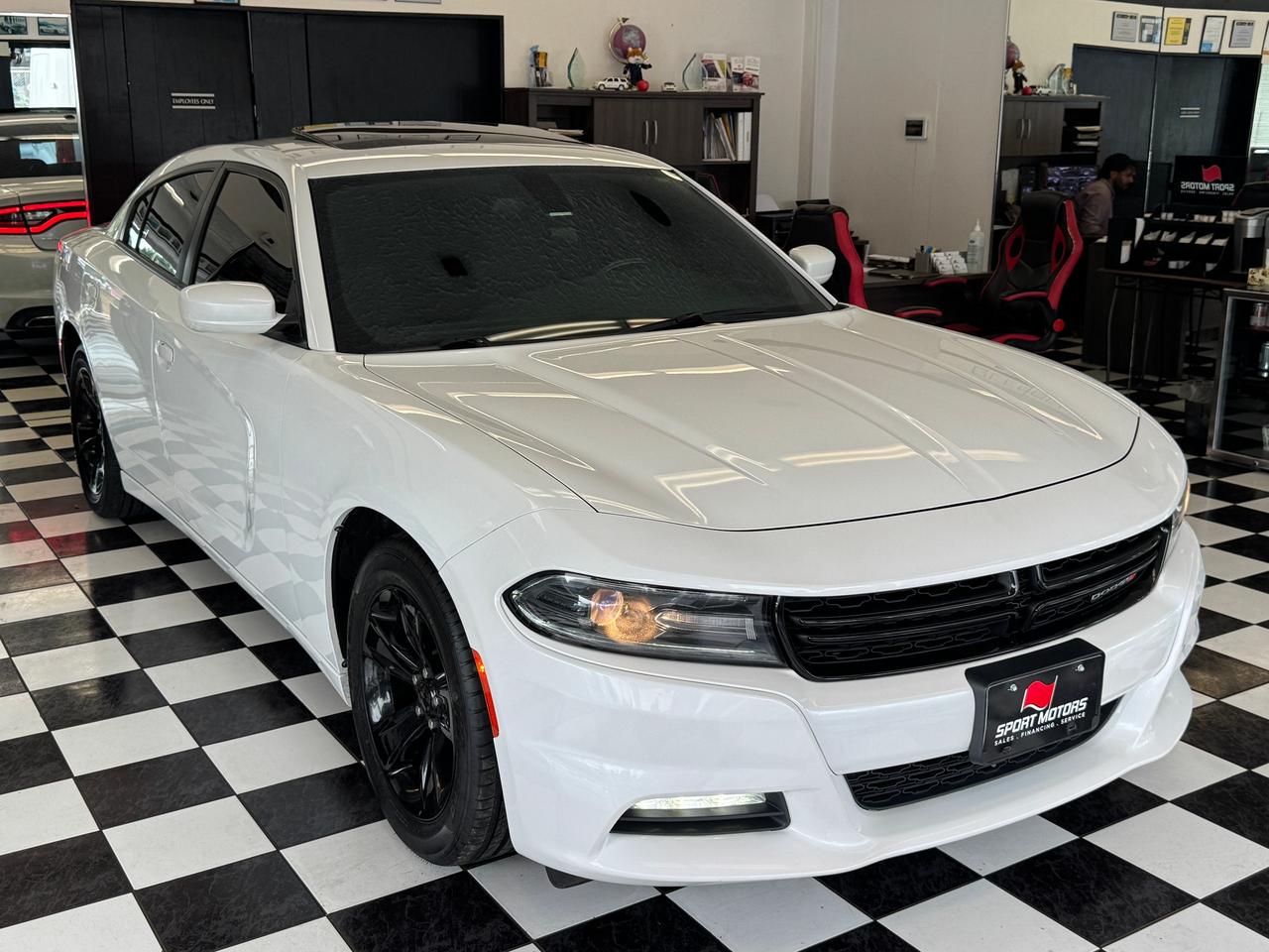 2016 Dodge Charger SXT+New Tires+Roof+GPS+Heated Seats+Tinted Photo