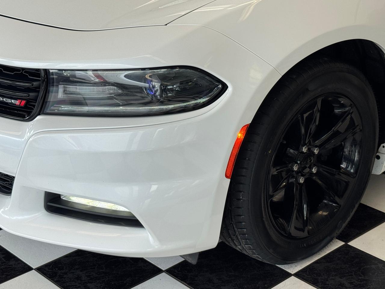 2016 Dodge Charger SXT+New Tires+Roof+GPS+Heated Seats+Tinted Photo