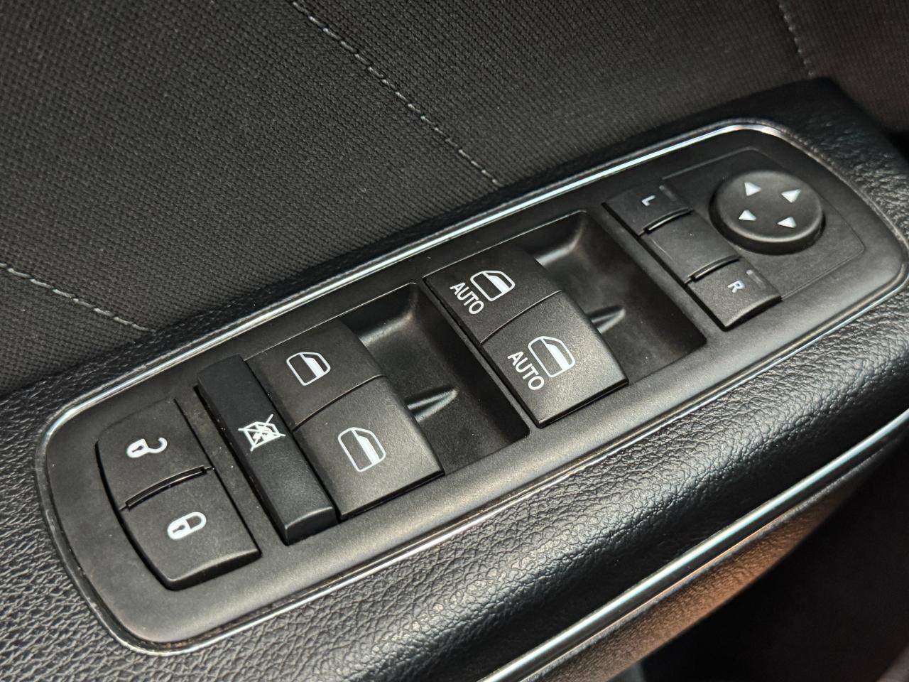 2016 Dodge Charger SXT+New Tires+Roof+GPS+Heated Seats+Tinted Photo