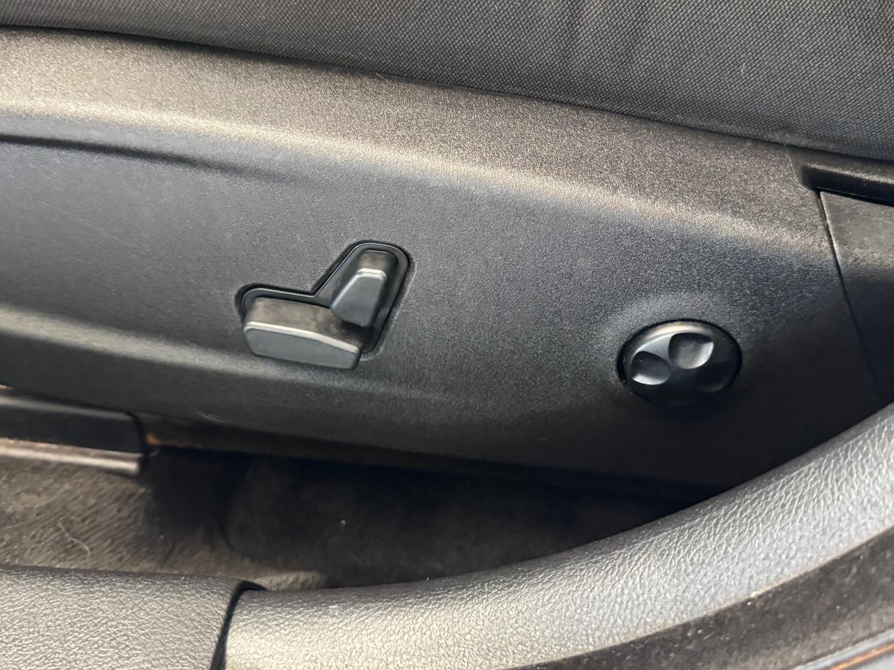 2016 Dodge Charger SXT+New Tires+Roof+GPS+Heated Seats+Tinted Photo