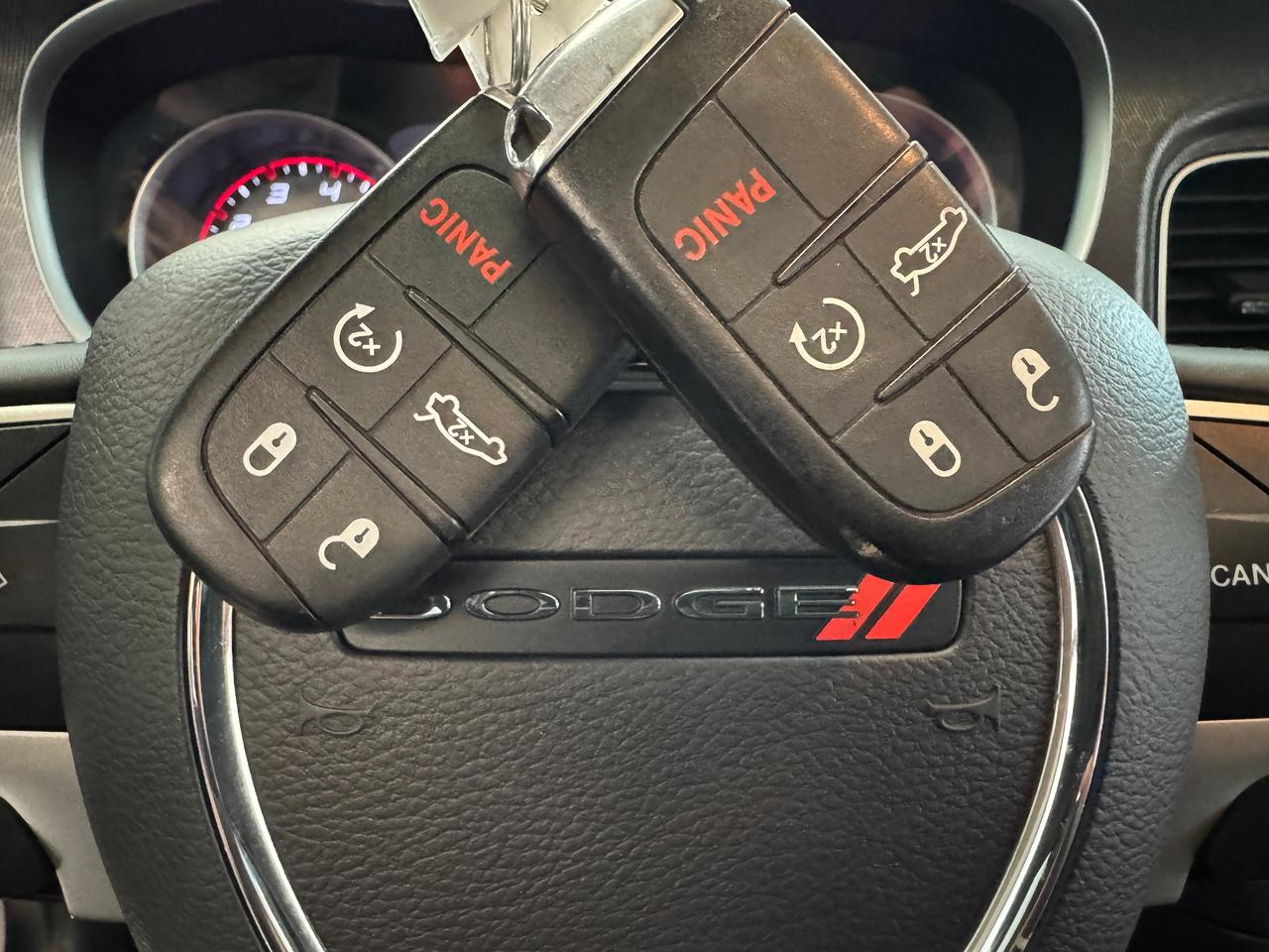 2016 Dodge Charger SXT+New Tires+Roof+GPS+Heated Seats+Tinted Photo