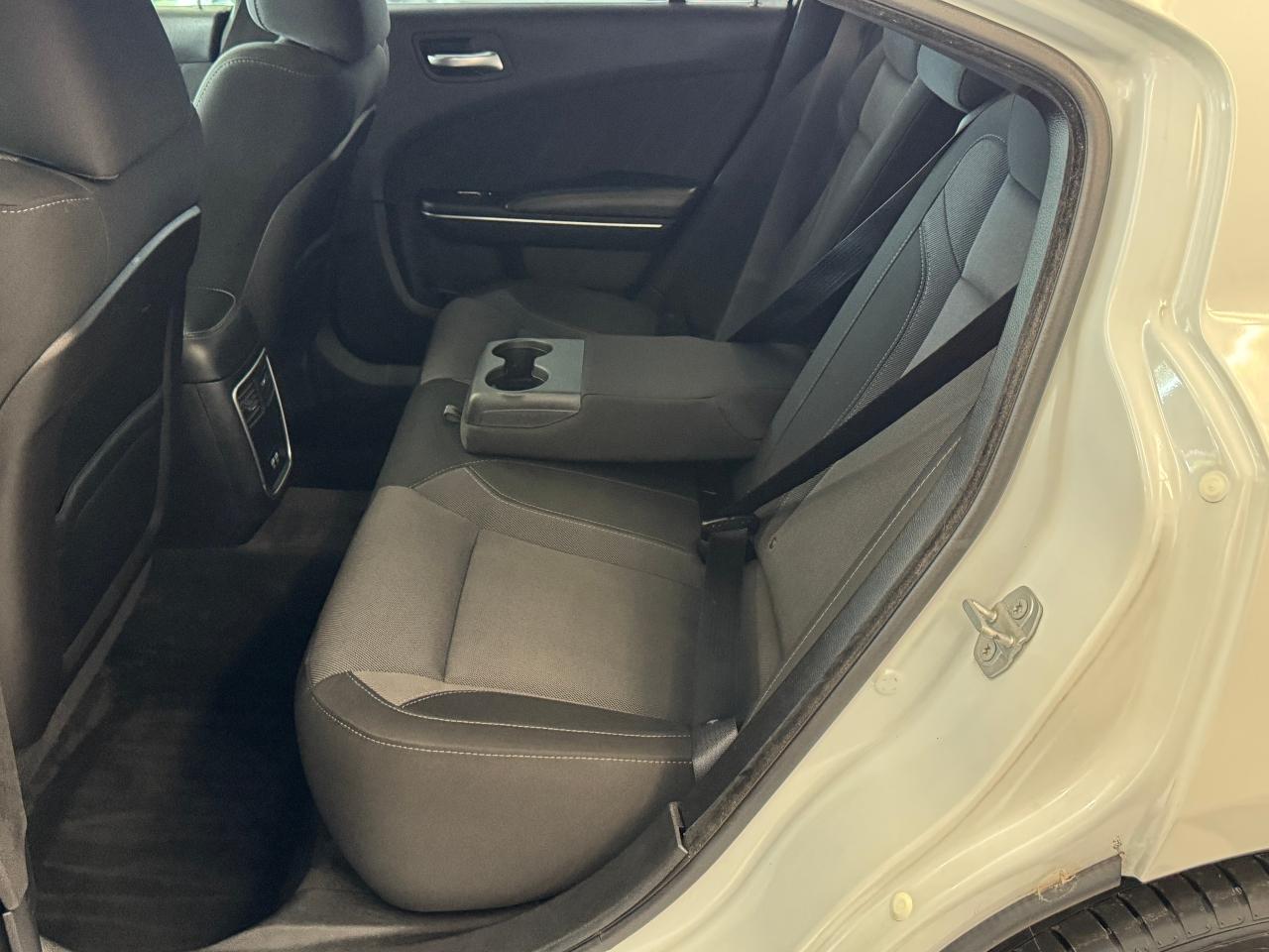 2016 Dodge Charger SXT+New Tires+Roof+GPS+Heated Seats+Tinted Photo