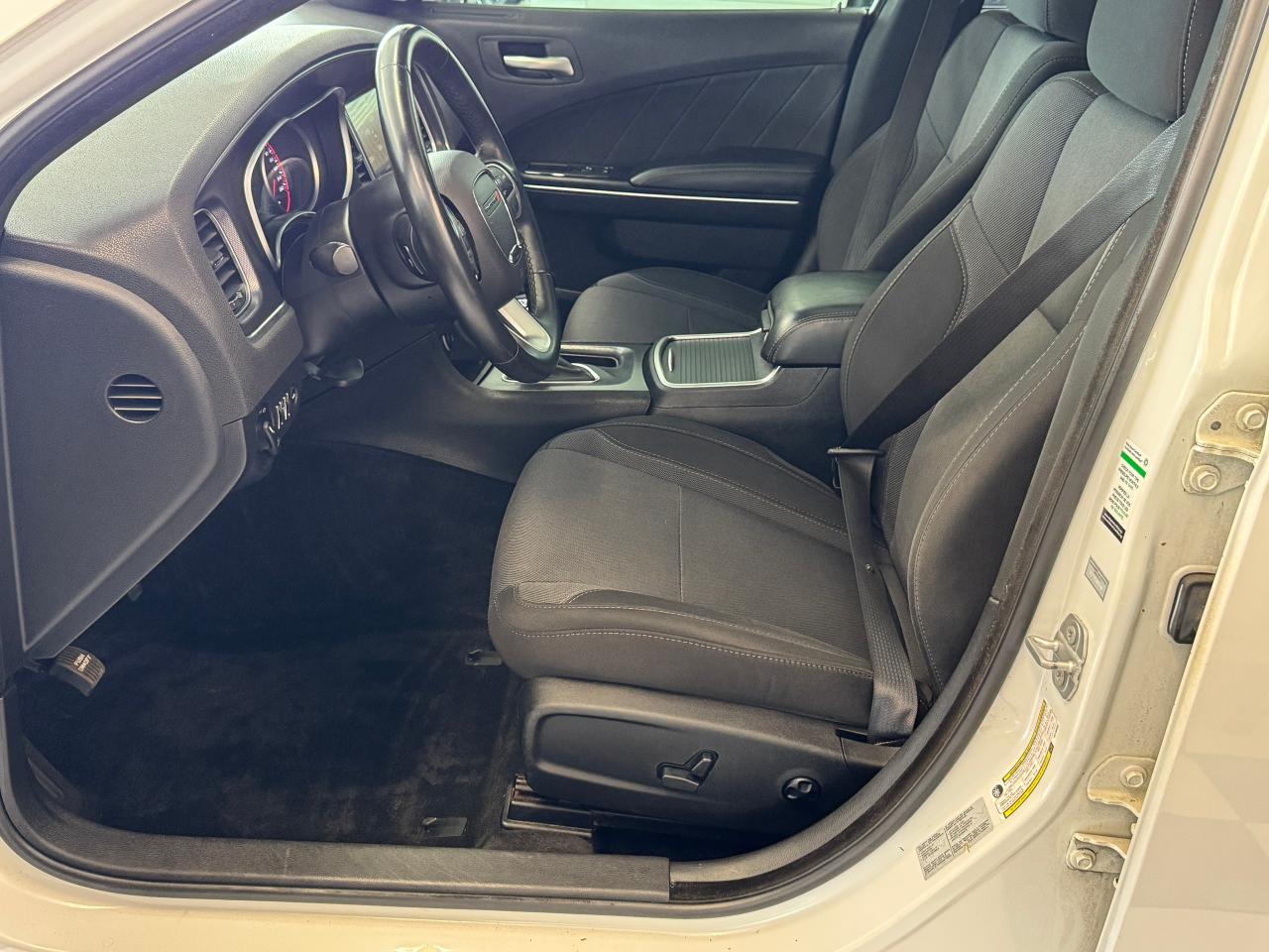 2016 Dodge Charger SXT+New Tires+Roof+GPS+Heated Seats+Tinted Photo