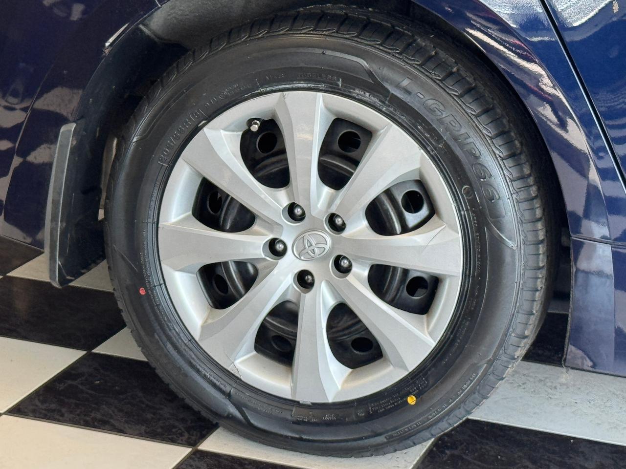 2020 Toyota Corolla LE+New Tires+Brakes+Adaptive Cruise+ApplePlay+LKA Photo