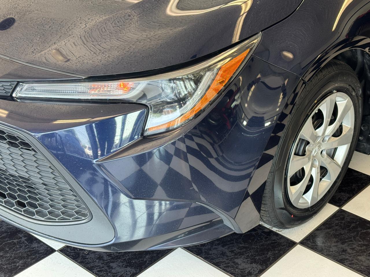 2020 Toyota Corolla LE+New Tires+Brakes+Adaptive Cruise+ApplePlay+LKA Photo