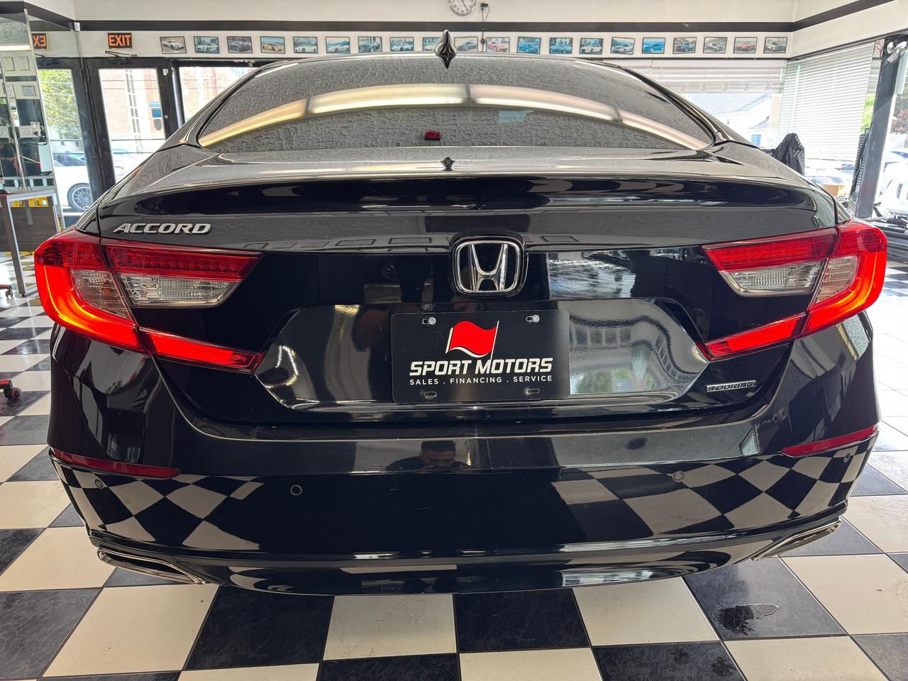 2018 Honda Accord Touring+HUD+New Tires+Adaptive Cruise+CLEAN CARFAX Photo