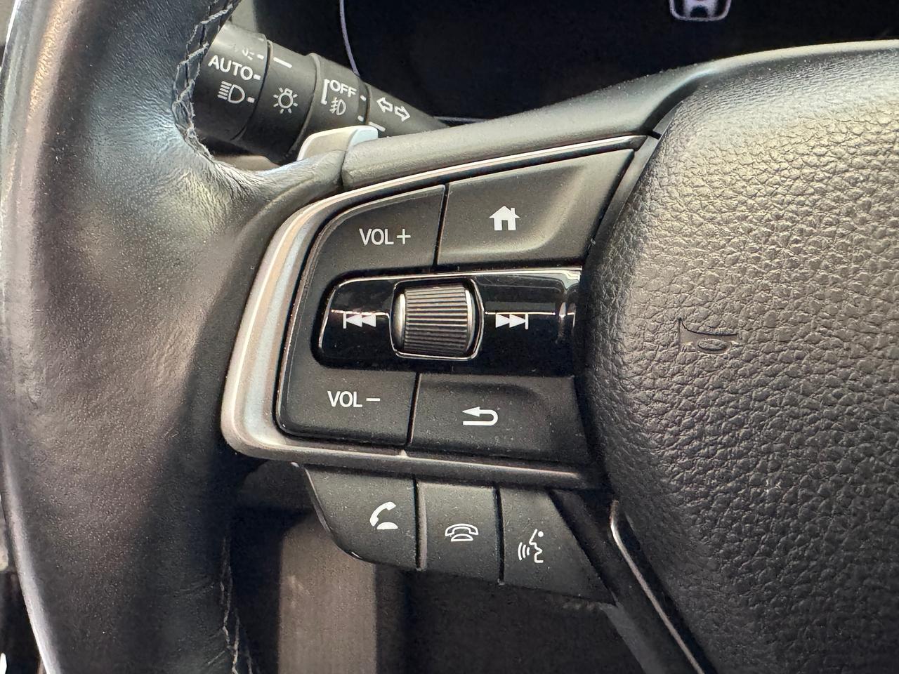 2018 Honda Accord Touring+HUD+New Tires+Adaptive Cruise+CLEAN CARFAX Photo