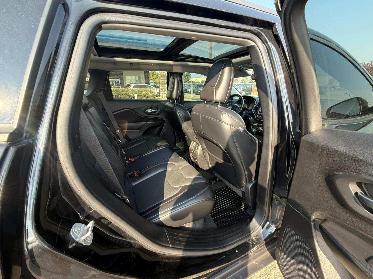2020 Jeep Cherokee Trailhawk Elite | FULL LOAD | ALL CREDIT ACCEPTED! - Photo #16