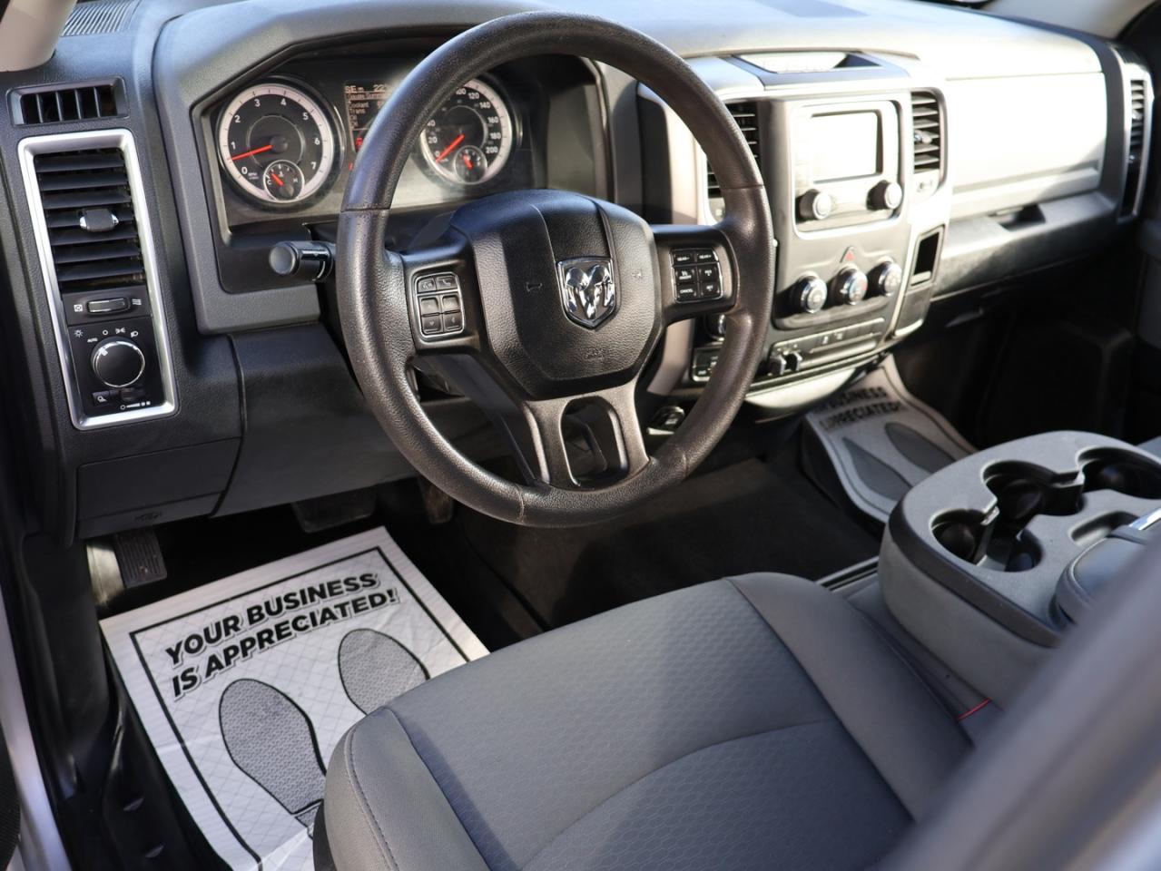 2018 RAM 1500 V8 SLT HEMI CREW 4WD CERTIFIED CAMERA BLUETOOTH CRUISE ALLOYS - Photo #9