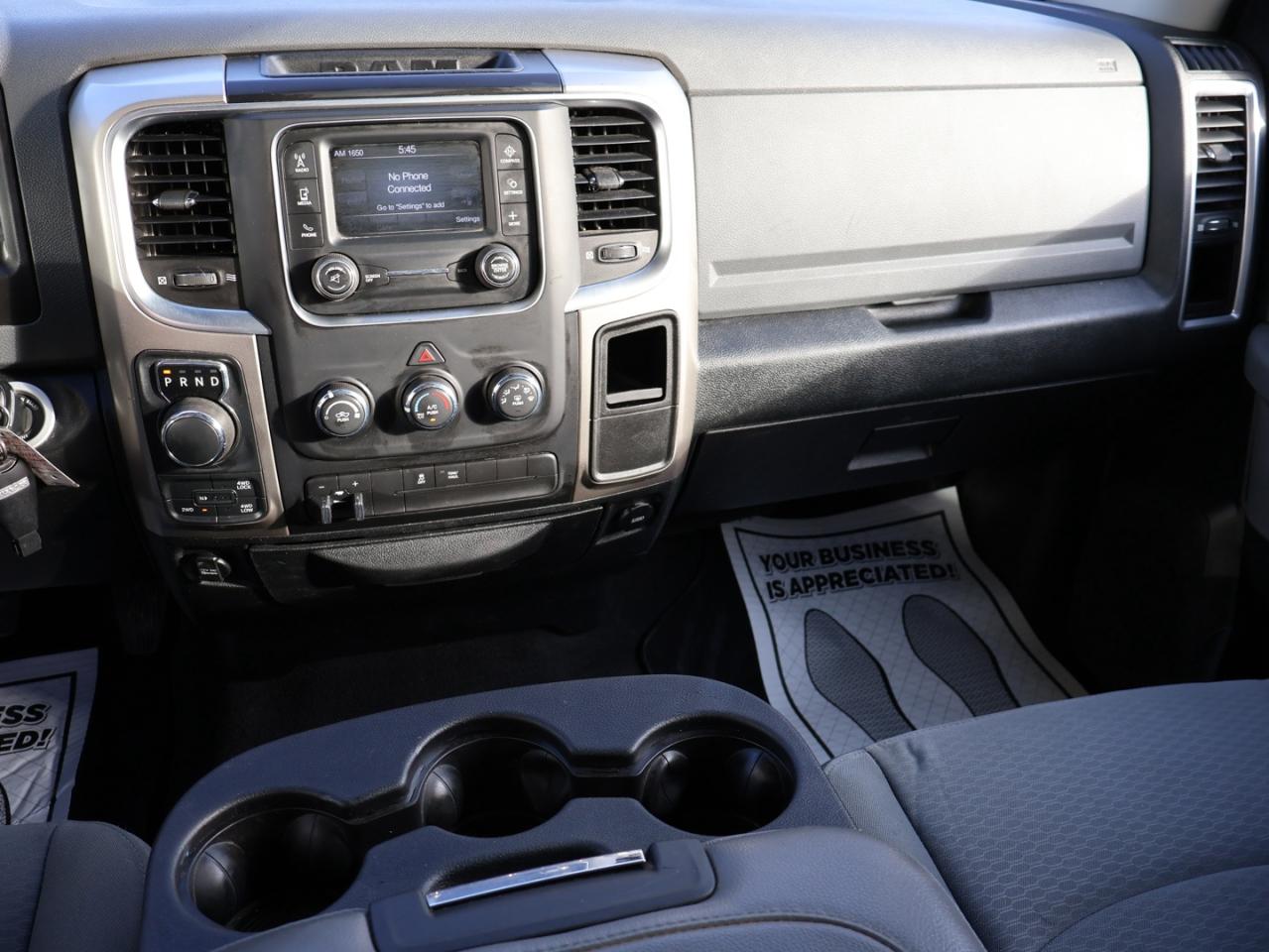 2018 RAM 1500 V8 SLT HEMI CREW 4WD CERTIFIED CAMERA BLUETOOTH CRUISE ALLOYS - Photo #12