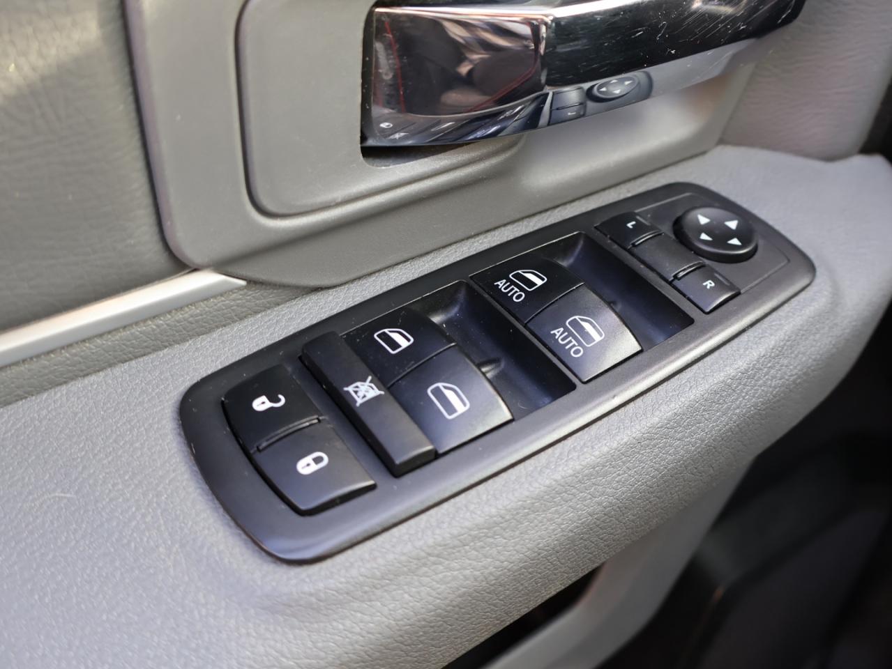 2018 RAM 1500 V8 SLT HEMI CREW 4WD CERTIFIED CAMERA BLUETOOTH CRUISE ALLOYS - Photo #24