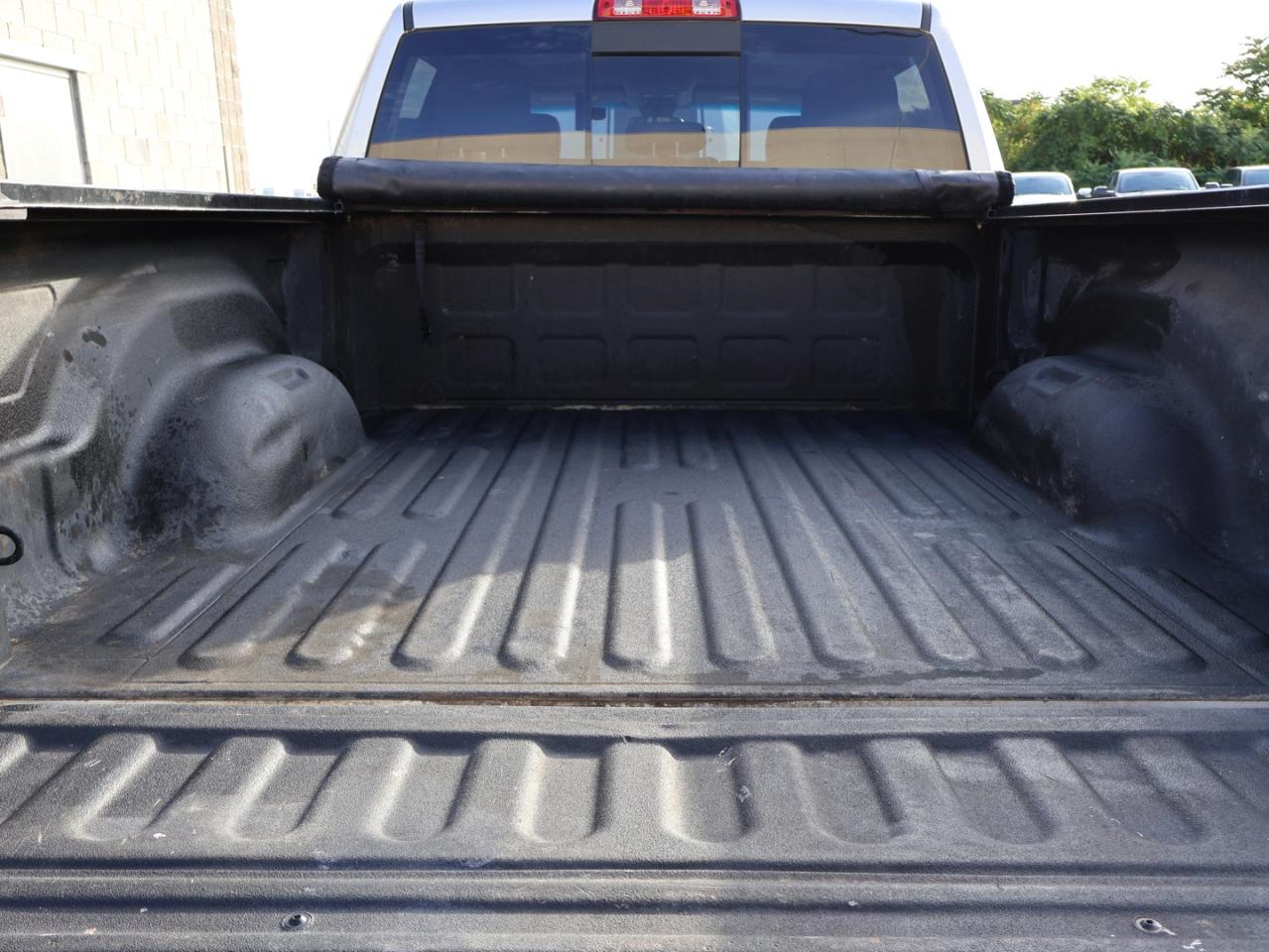 2018 RAM 1500 V8 SLT HEMI CREW 4WD CERTIFIED CAMERA BLUETOOTH CRUISE ALLOYS - Photo #29