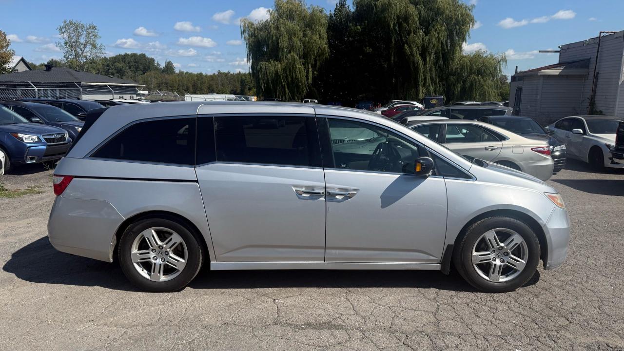 2011 Honda Odyssey Touring - Photo #6