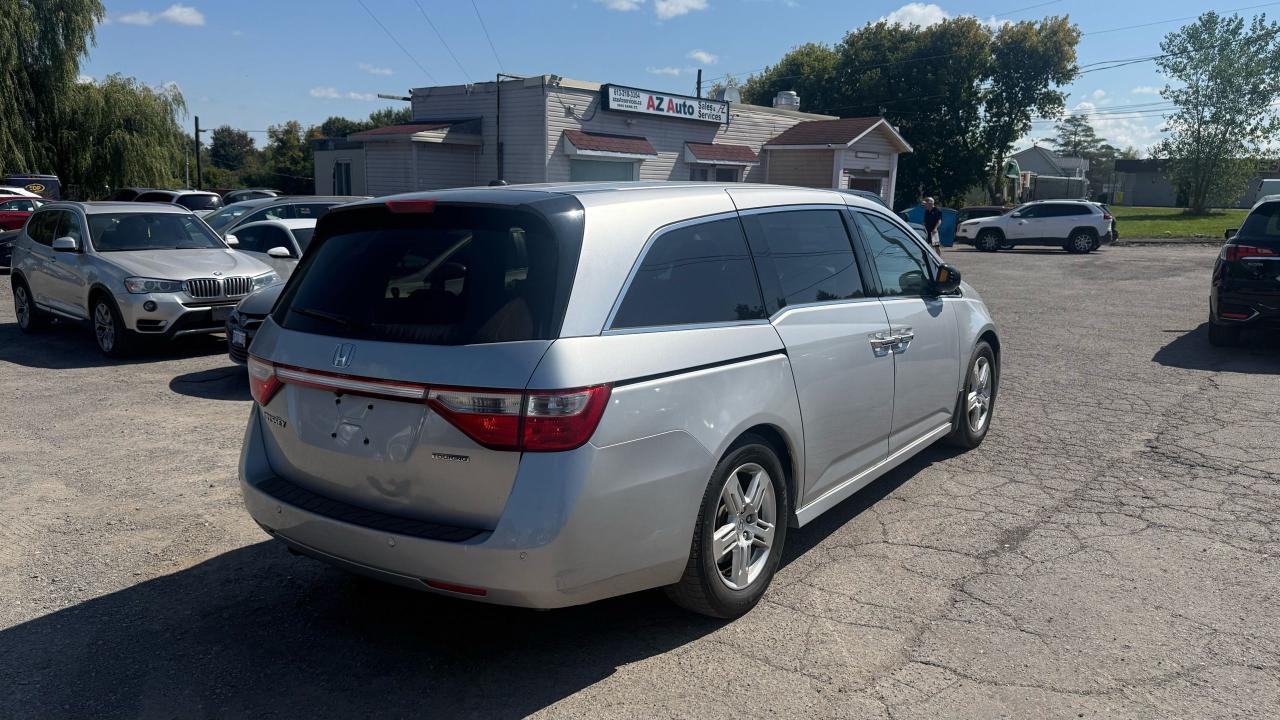2011 Honda Odyssey Touring - Photo #5