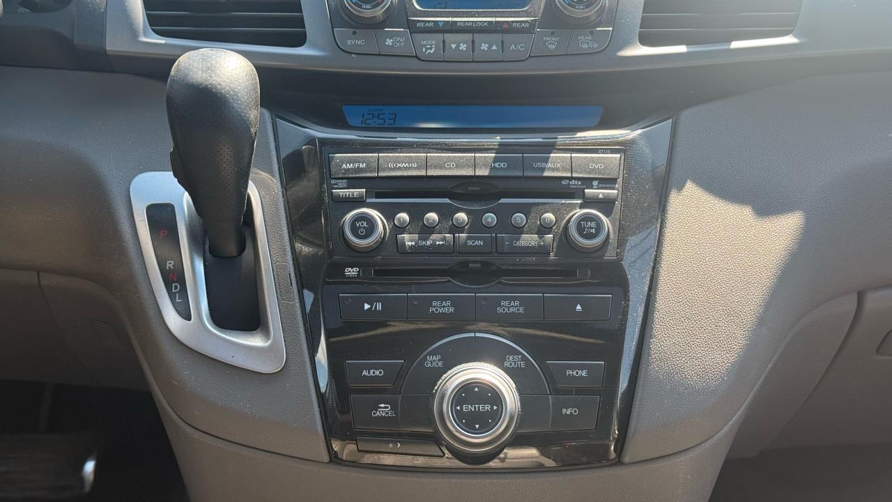 2011 Honda Odyssey Touring - Photo #14