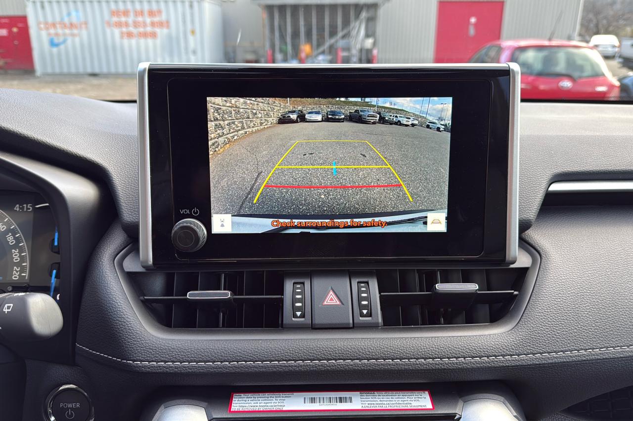 2025 Toyota RAV4 XLE HYBRID Photo