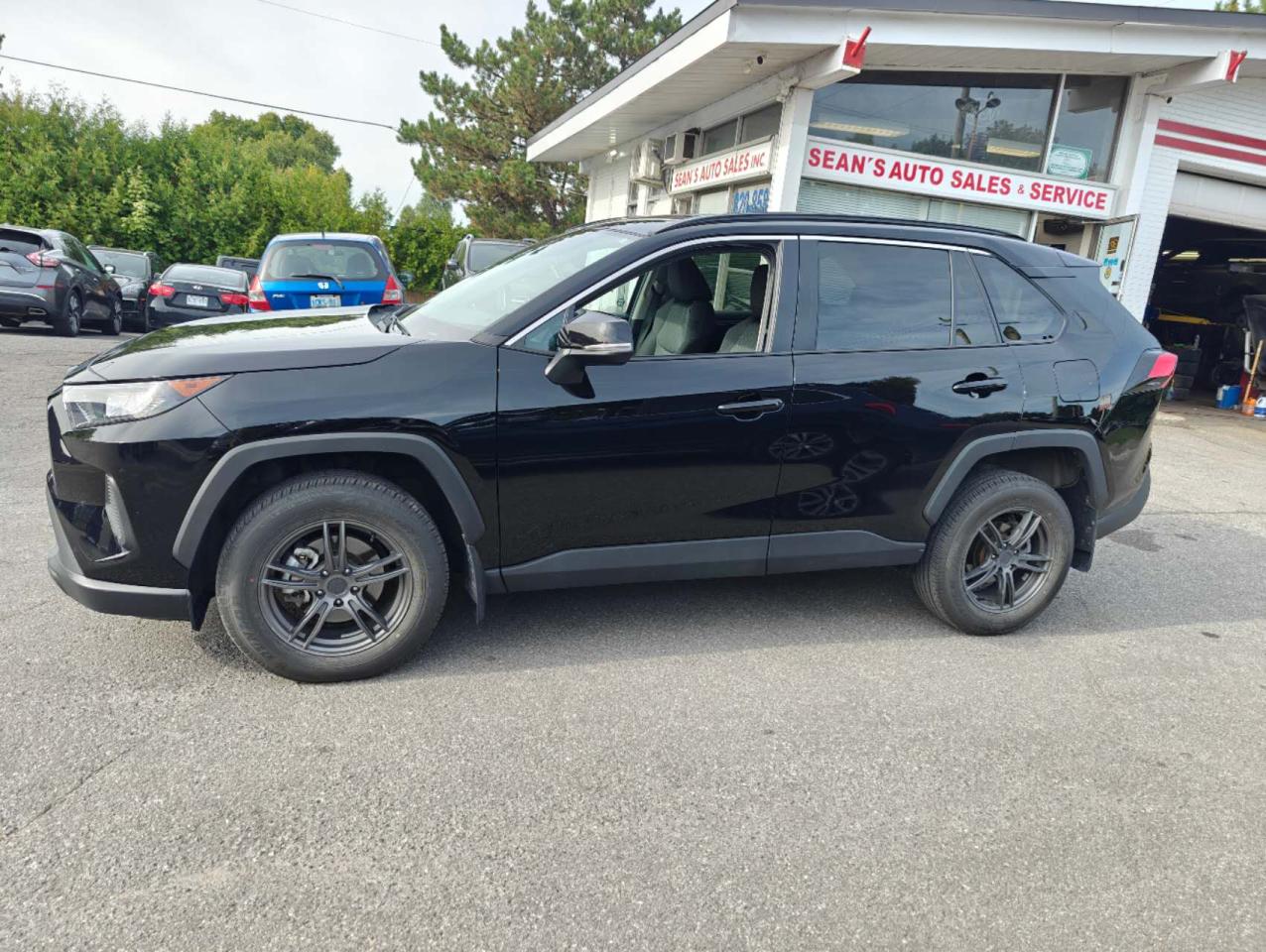2021 Toyota RAV4 LE AWD - Photo #2