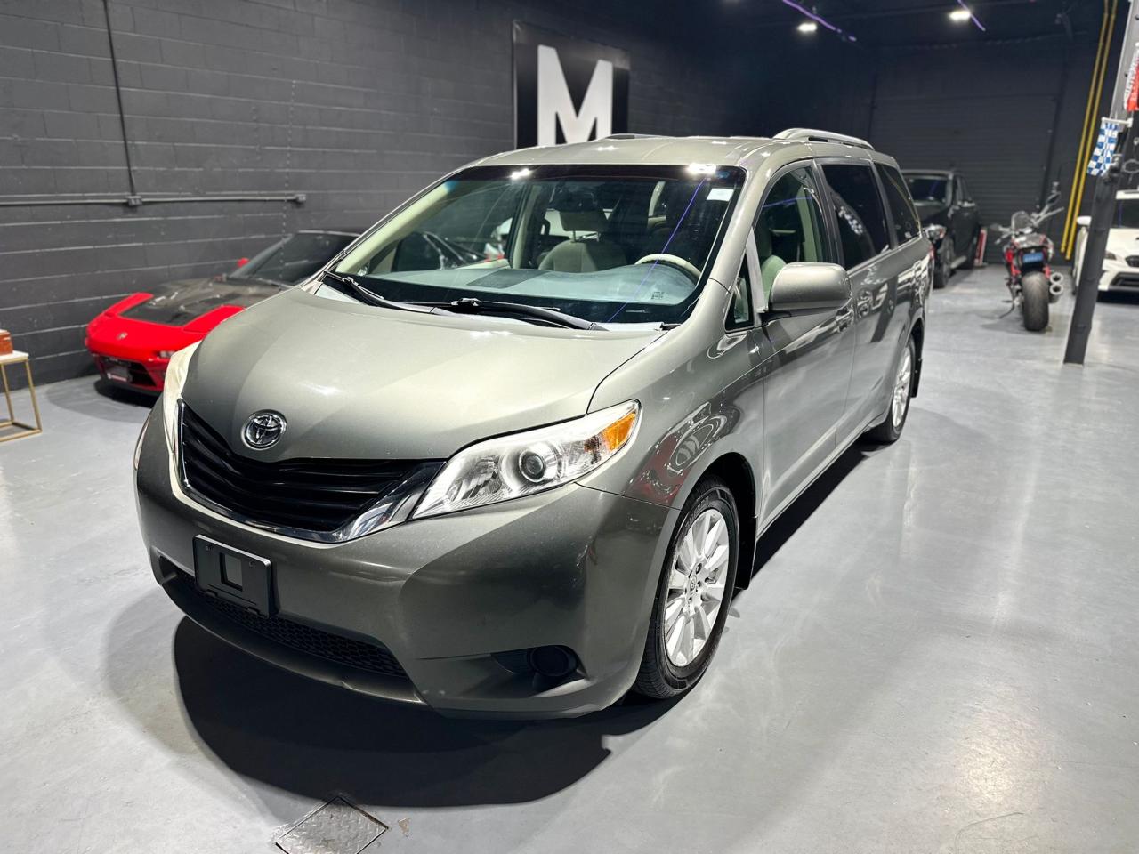 Used 2012 Toyota Sienna 5DR V6 LE 7-PASS AWD for sale in Mississauga, ON