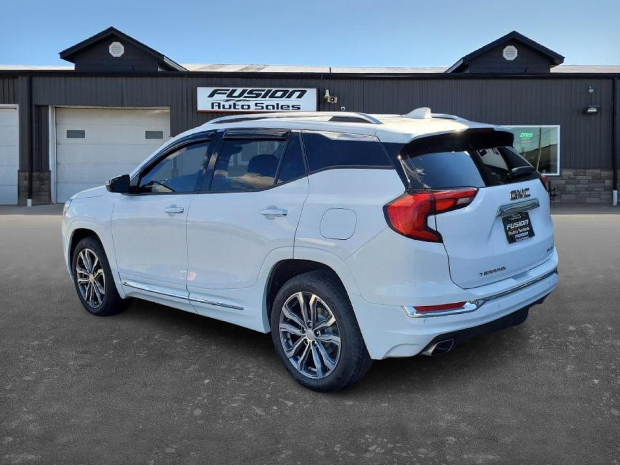 2018 GMC Terrain AWD Denali-NAVIGATION-REMOTE START-REAR CAMERA Photo2